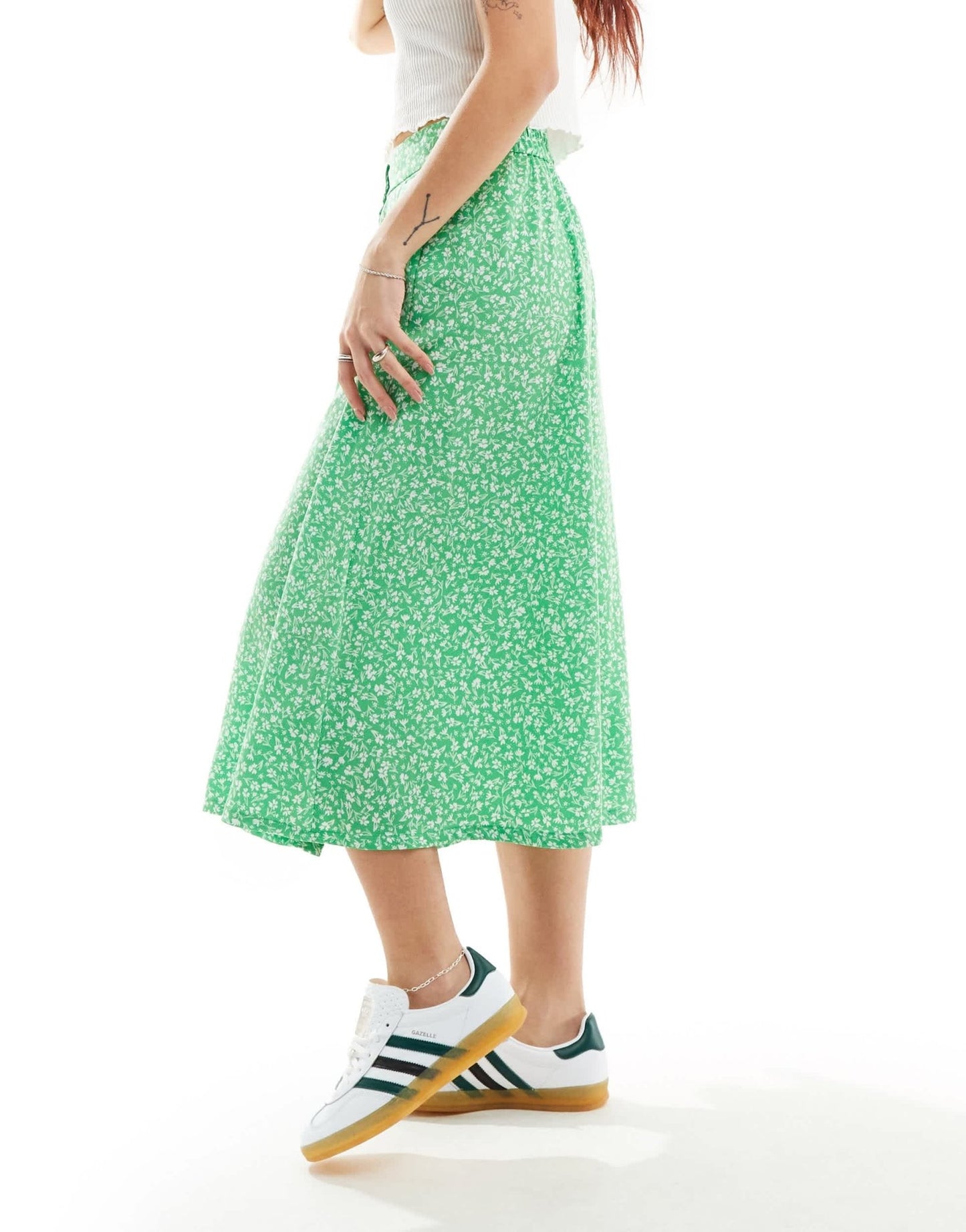 Monki button through midi skirt in green meadow floral - ASOS Sample Sale