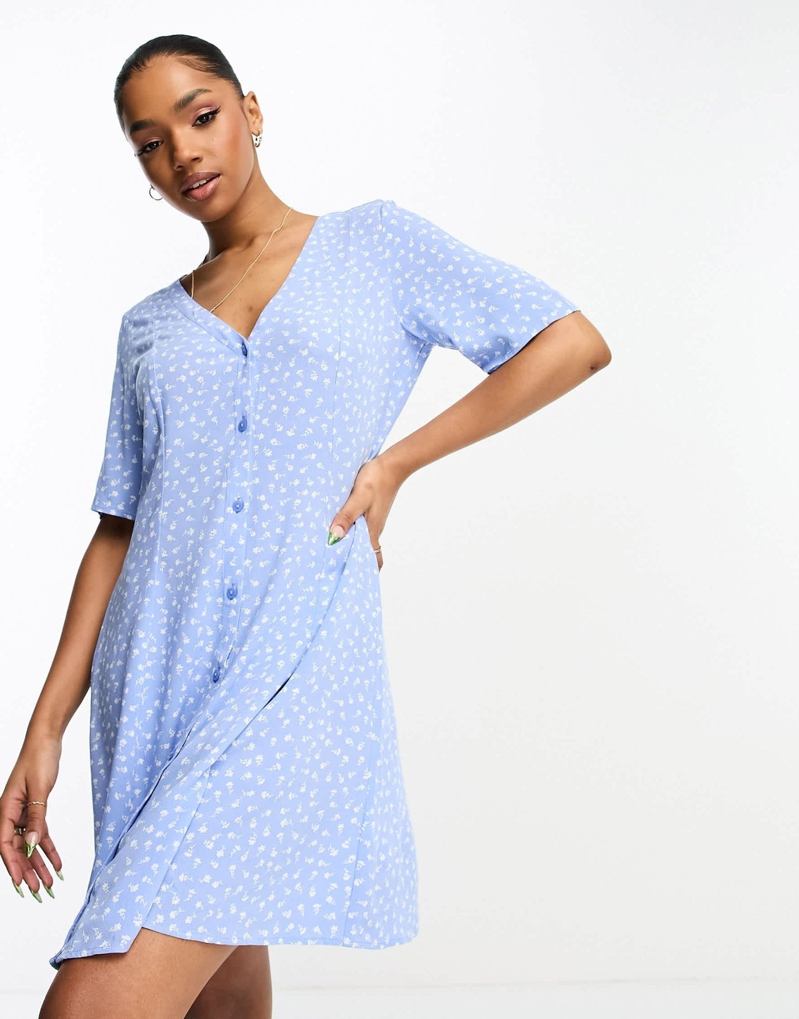 Monki button through mini dress in blue ditsy print - ASOS Sample Sale