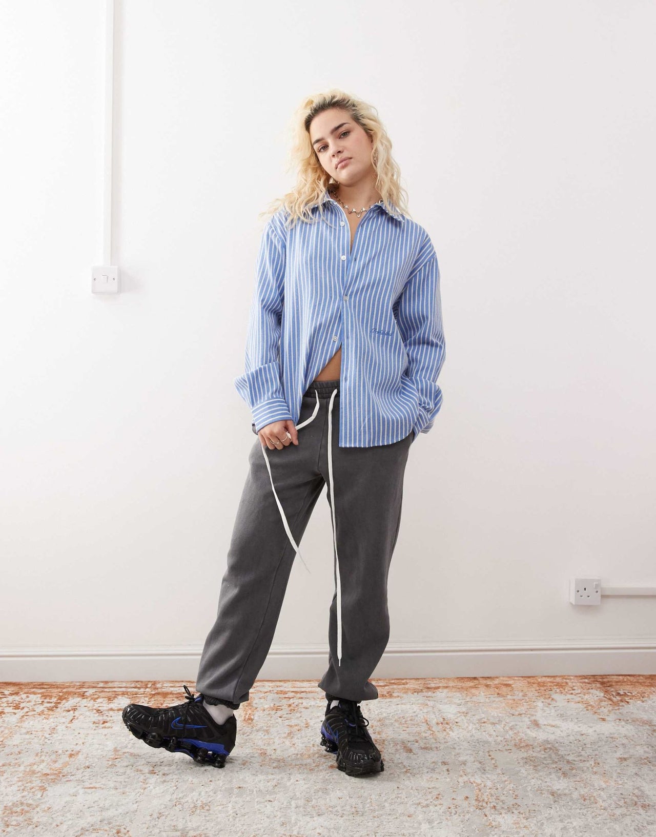 Monki cuffed joggers in washed black - ASOS Sample Sale