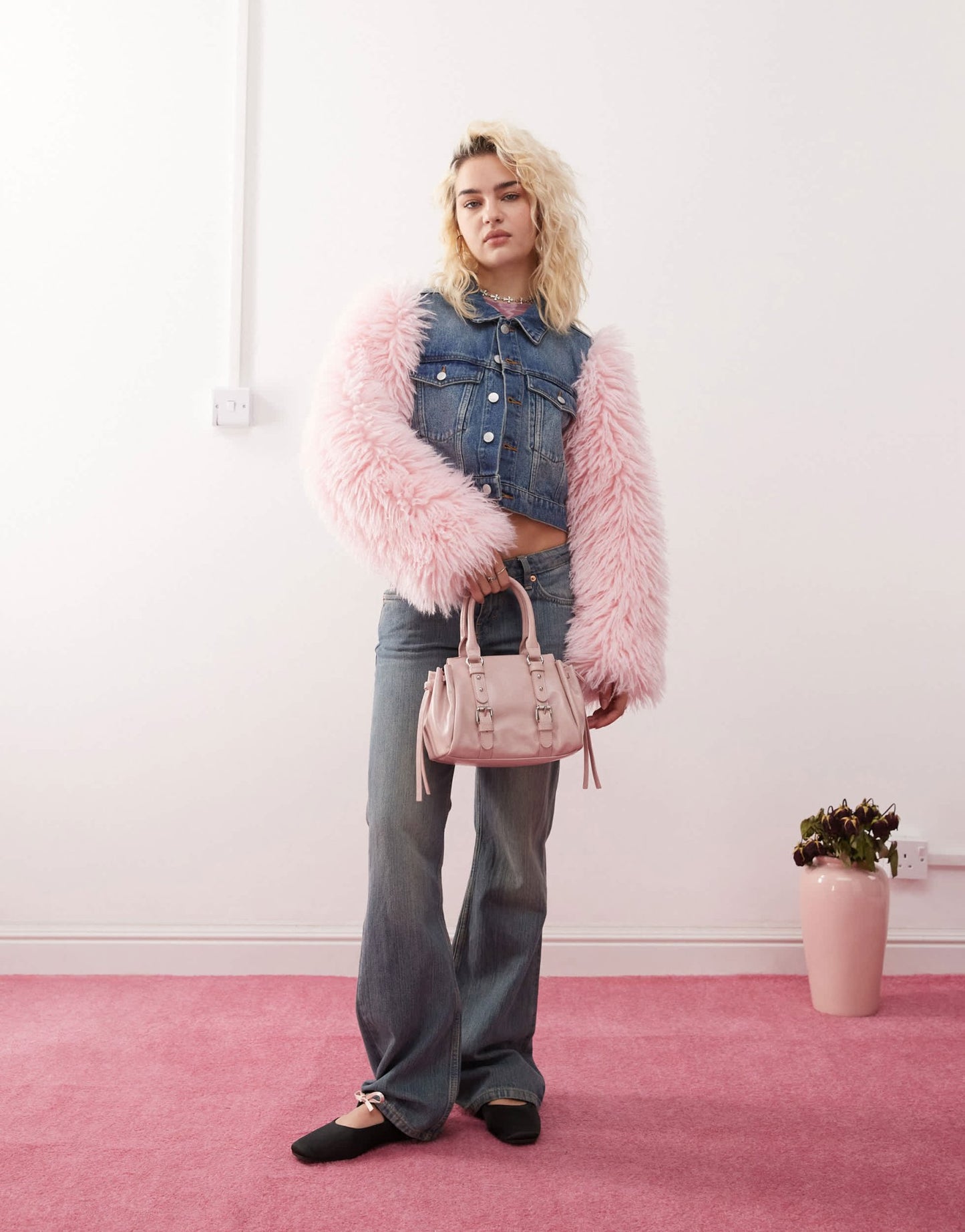 Monki denim jacket in mid wash blue with pink faux fur sleeves - ASOS Sample Sale