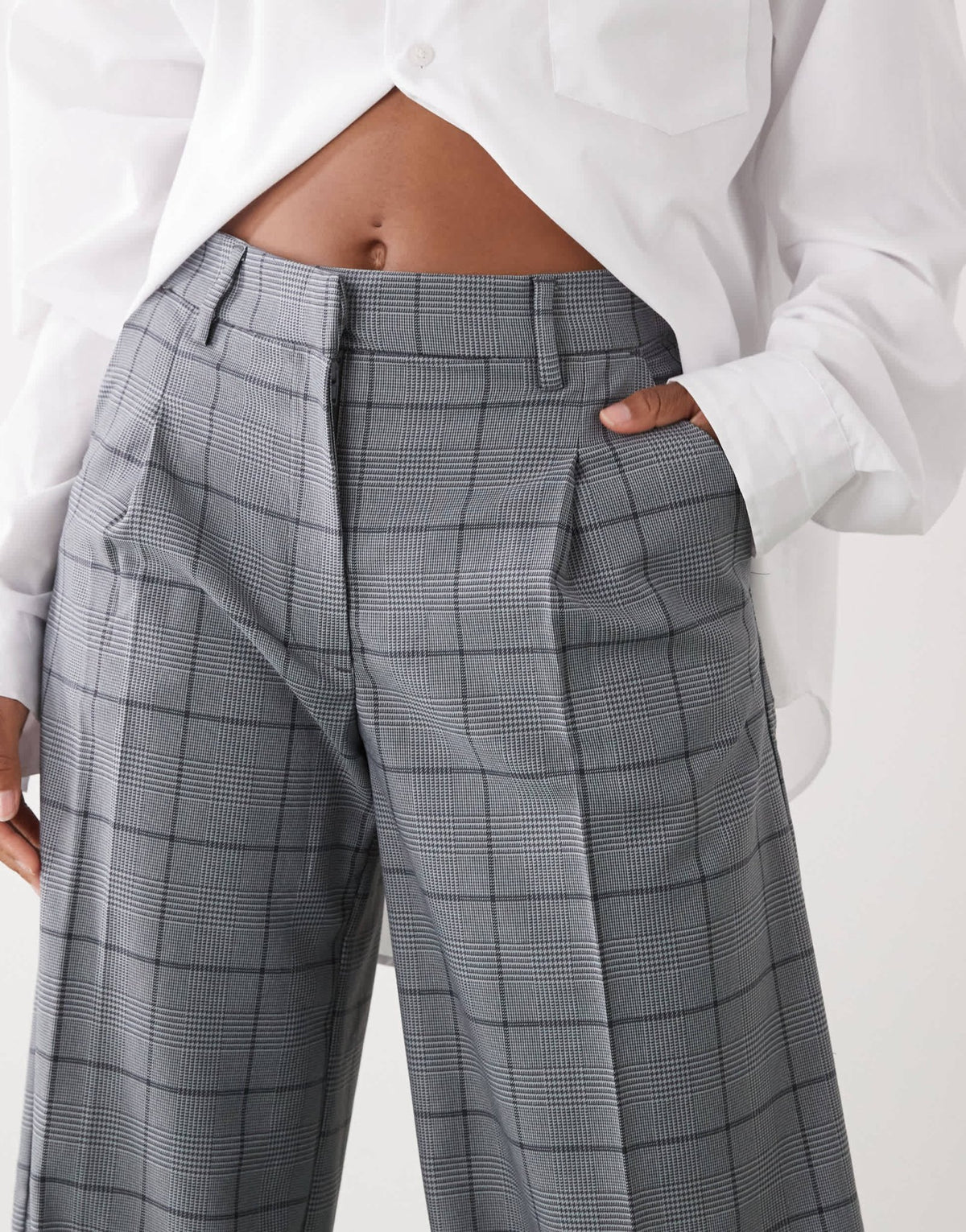 Monki high waist wide leg trousers with front pleat in grey check - ASOS Sample Sale