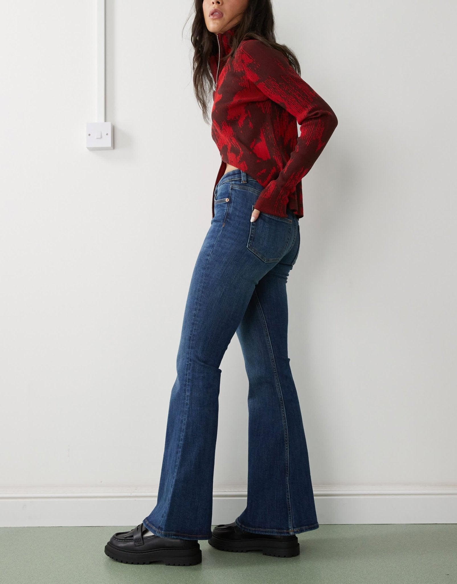 Monki Katsumi low waist boot cut flare jeans in dark ocean blue wash - ASOS Sample Sale