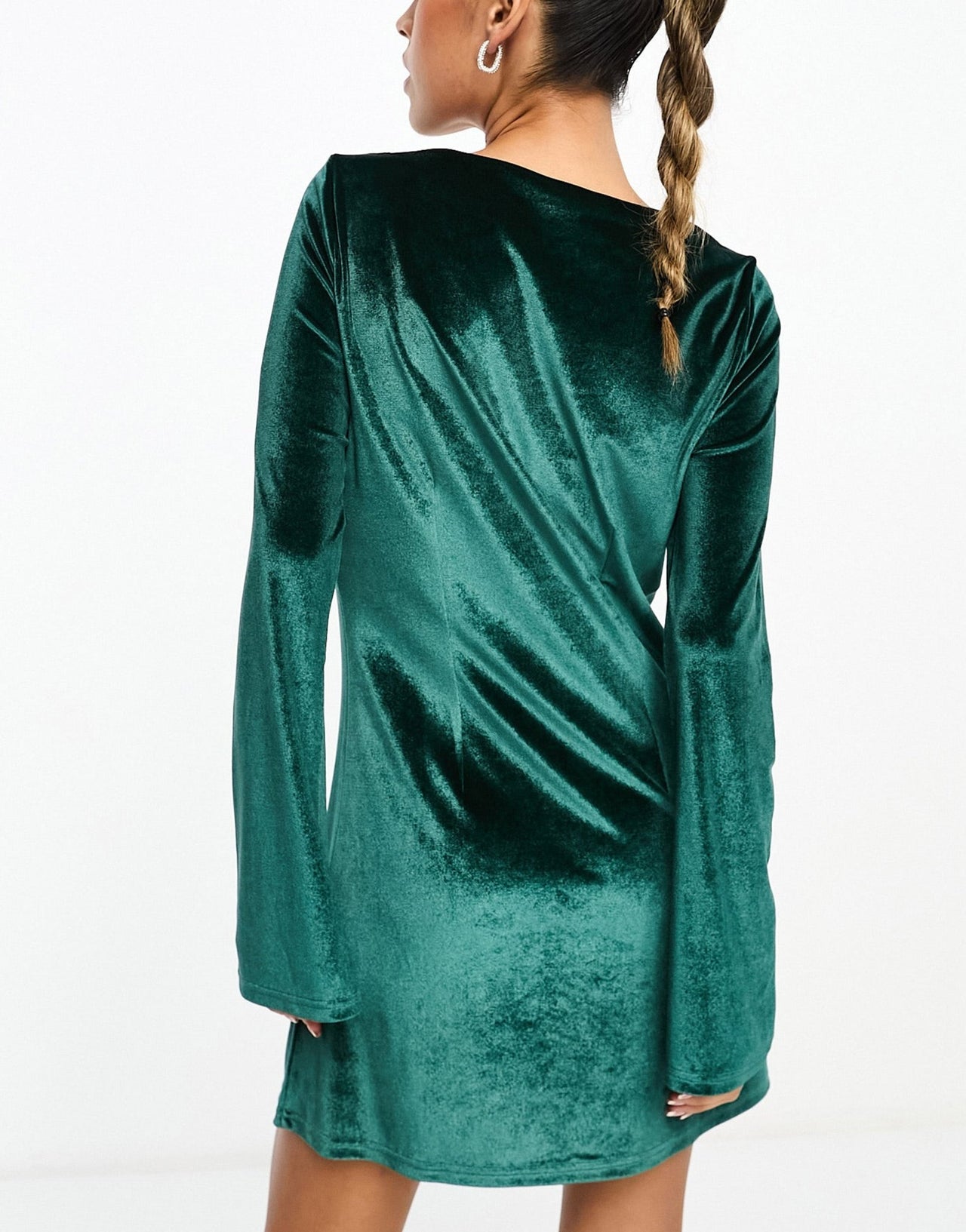 Monki long sleeve velvet mini dress in green - ASOS Sample Sale