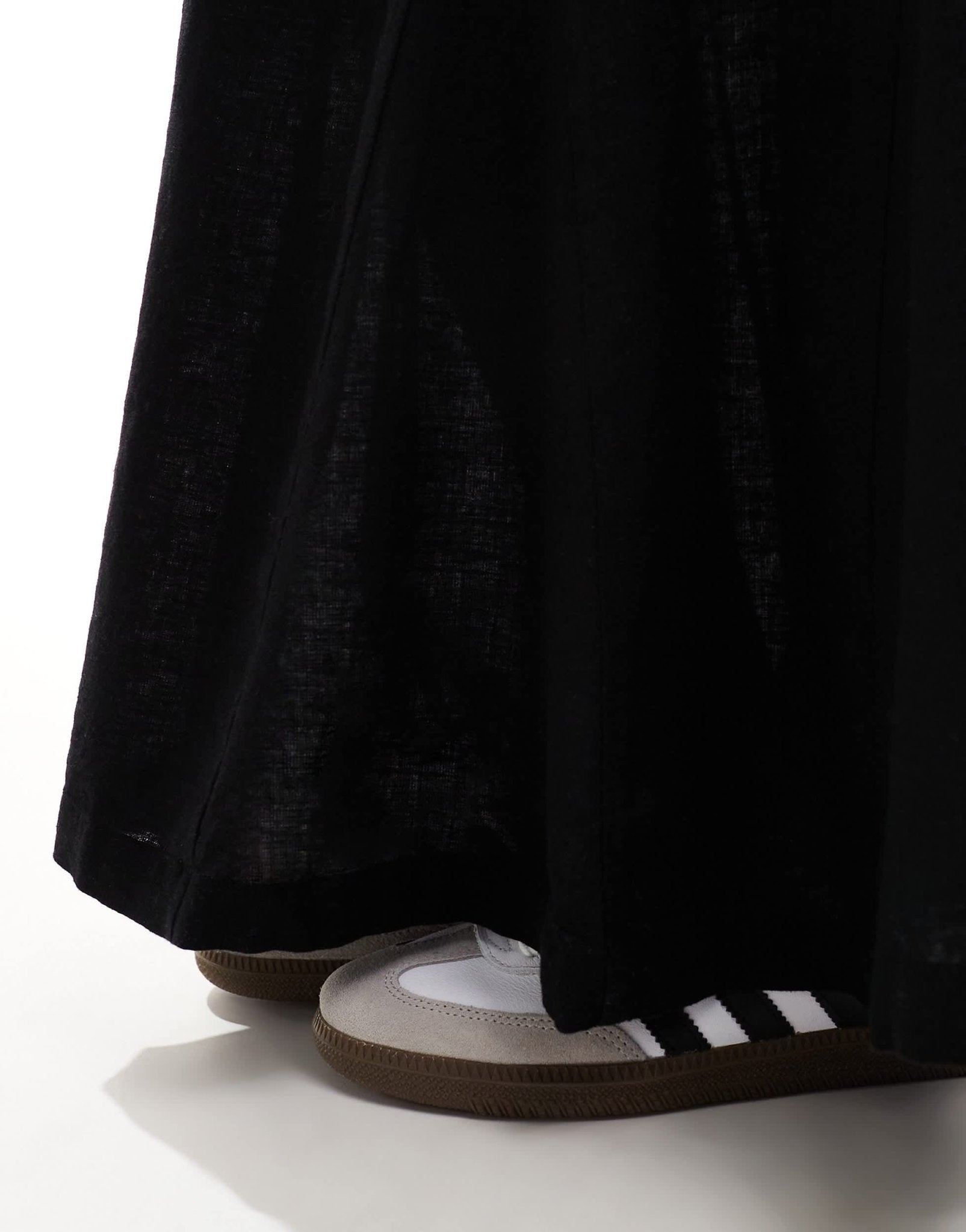 Monki longline linen maxi tube mermaid skirt in black - ASOS Sample Sale