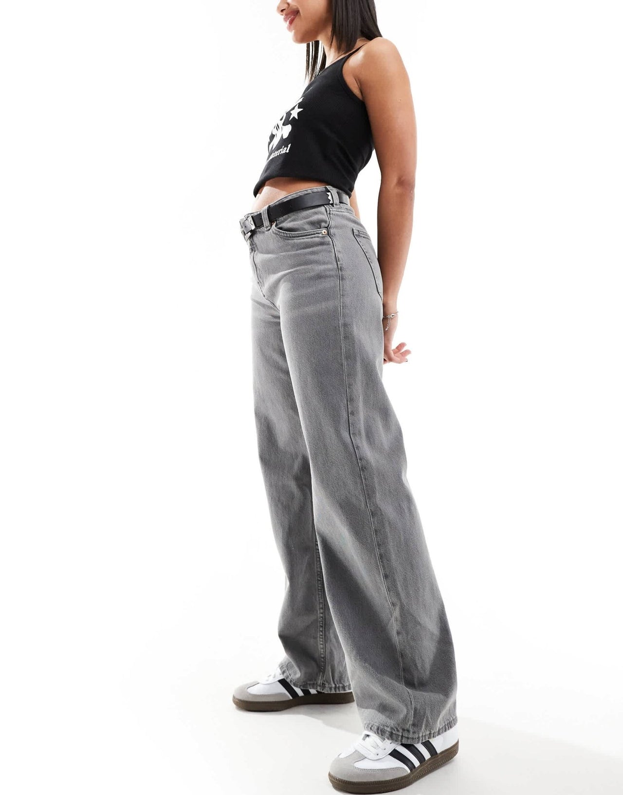 Monki Naoki loose fit low rise jeans in washed grey - ASOS Sample Sale