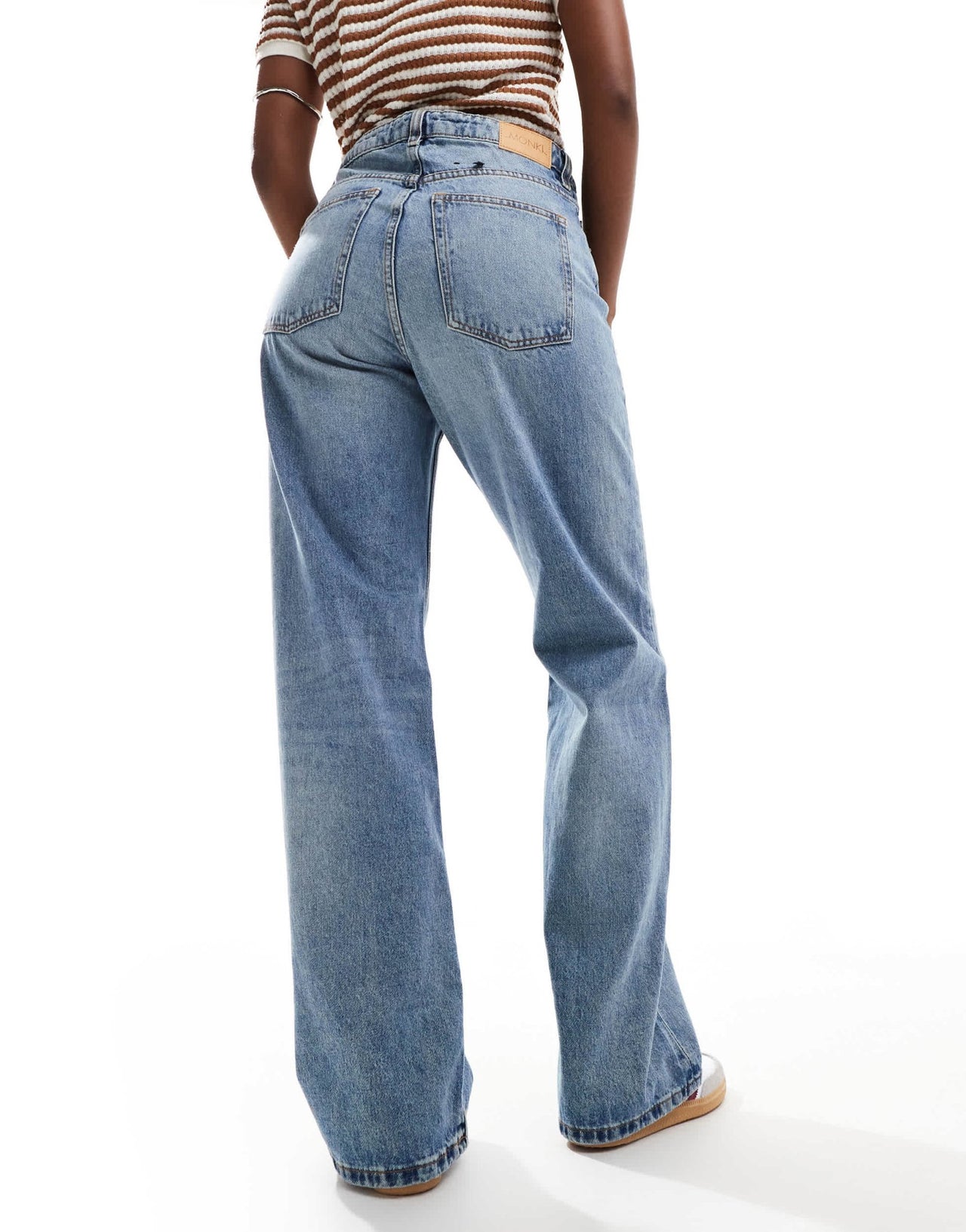 Monki Naoki low rise loose fit baggy jeans in dessert blue - ASOS Sample Sale