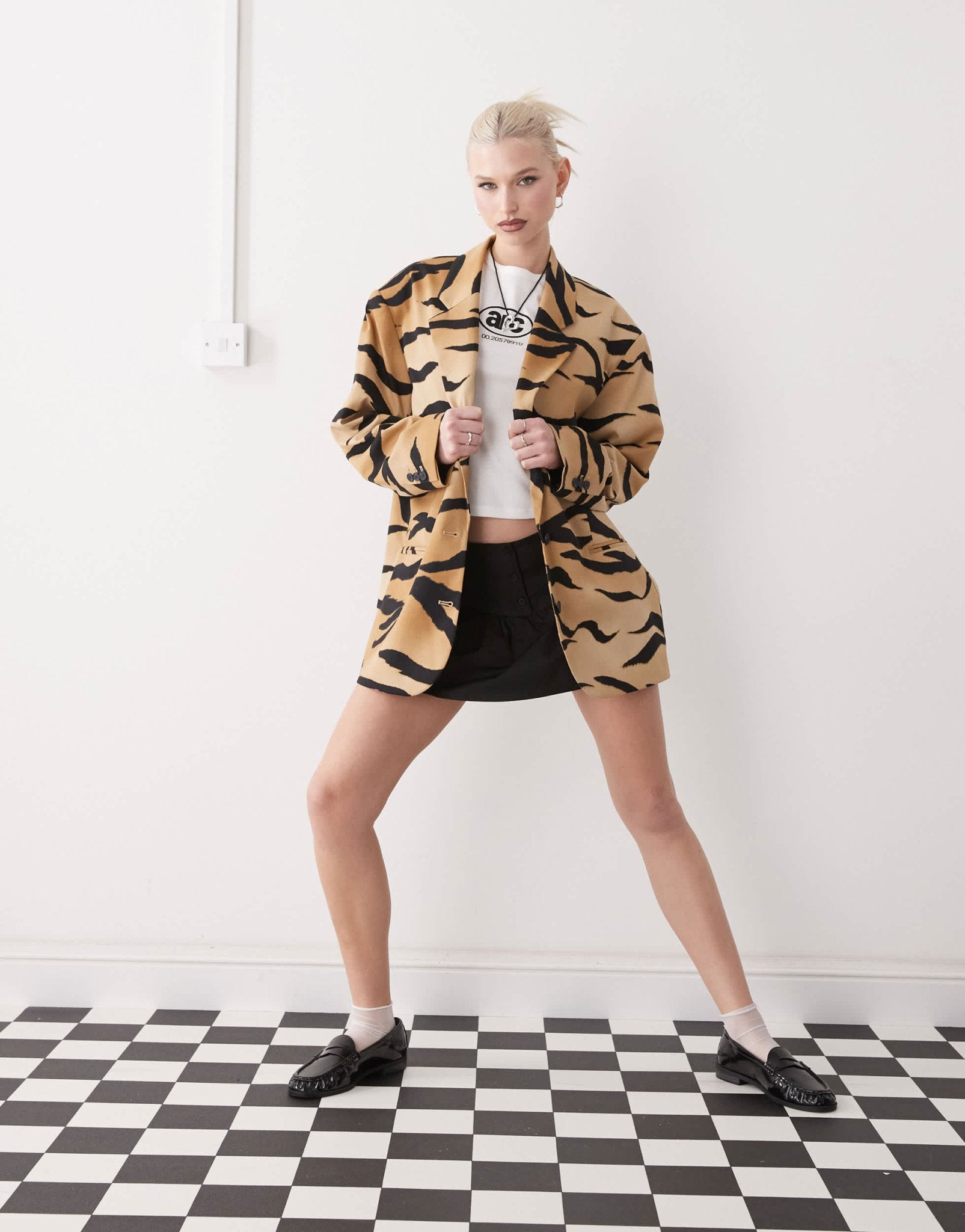 Monki oversized blazer in tiger print - ASOS Sample Sale