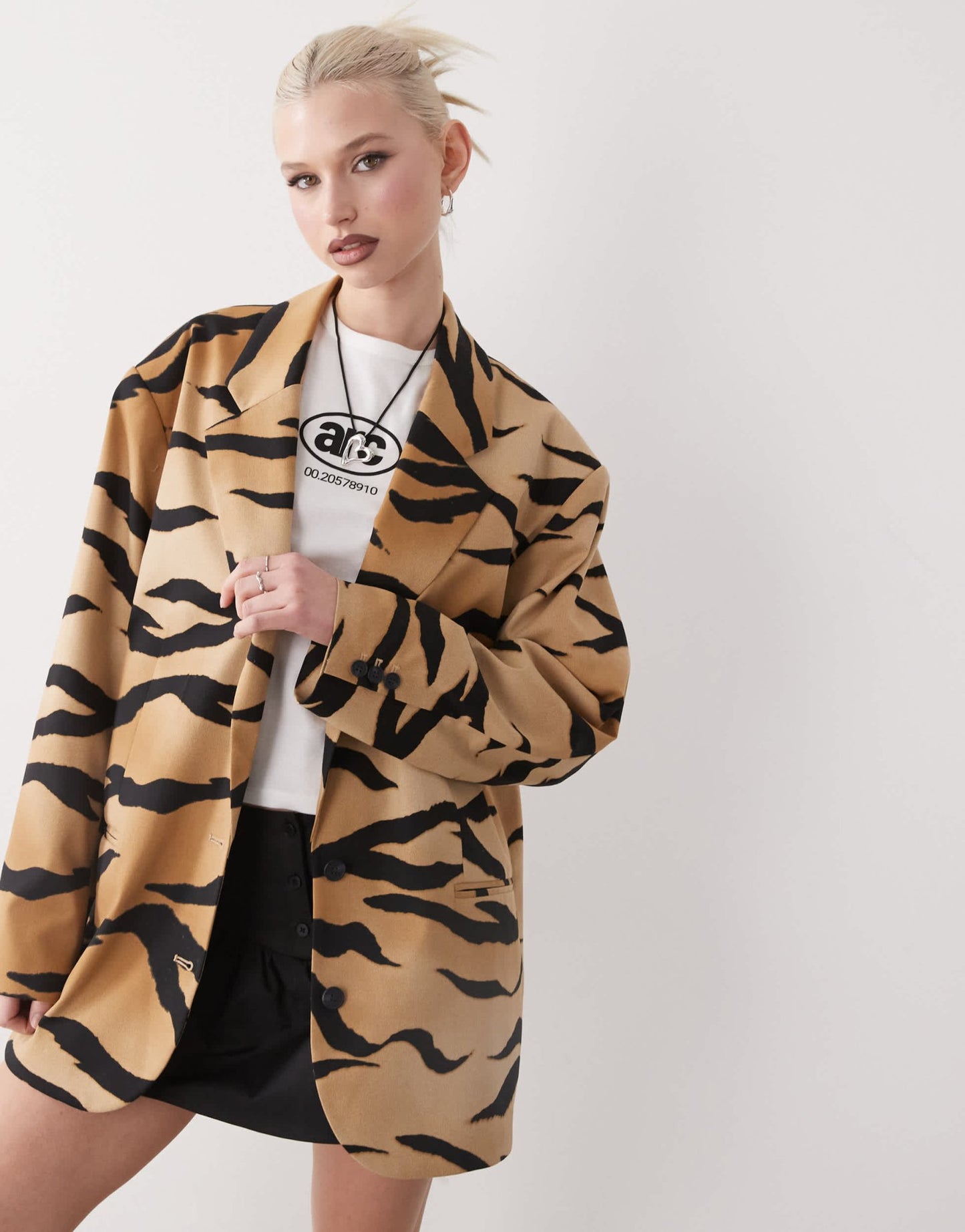 Monki oversized blazer in tiger print - ASOS Sample Sale