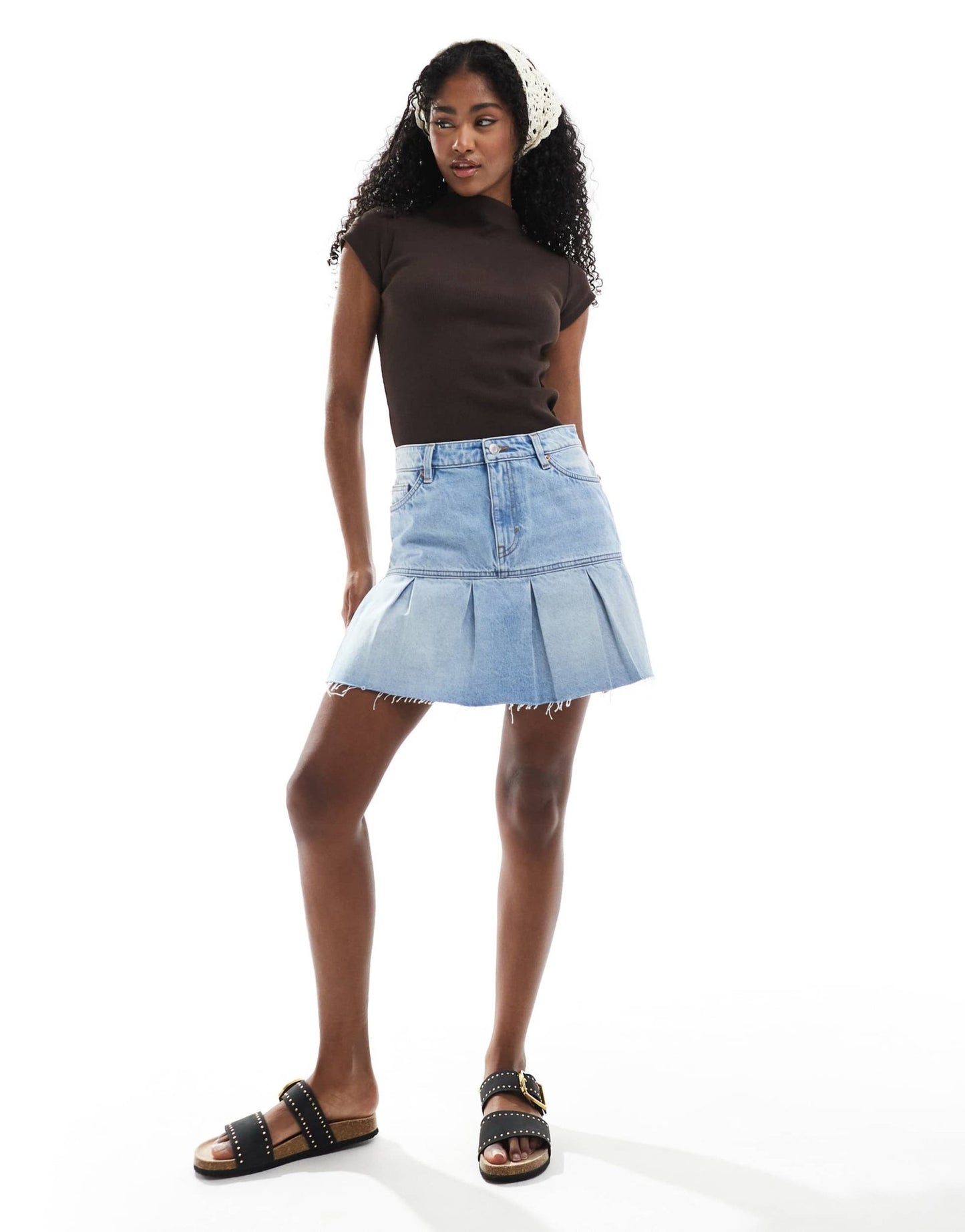 Monki pleated denim mini skirt in mid blue wash - ASOS Sample Sale