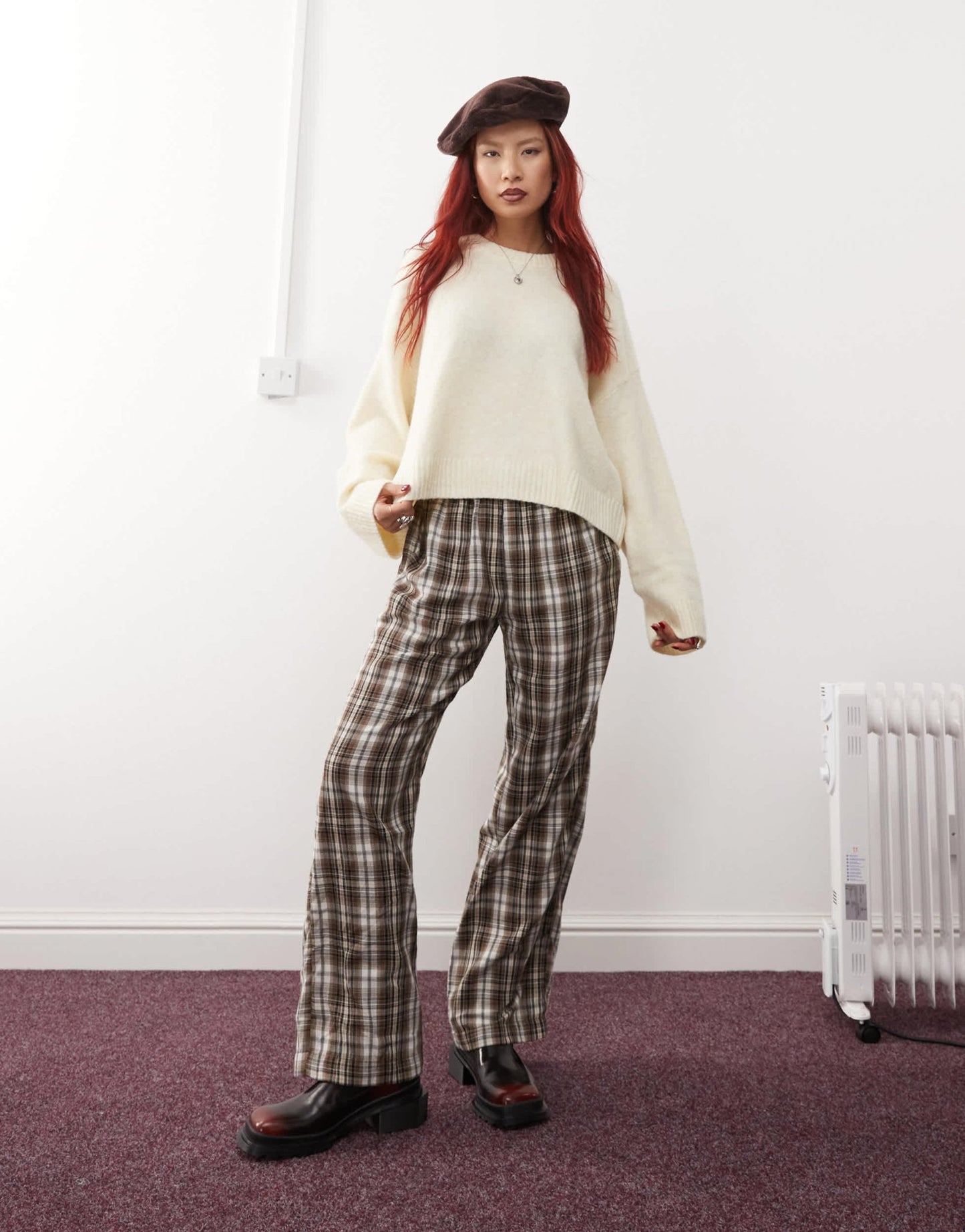 Monki round neck relaxed knitted sweater in cream - ASOS Sample Sale