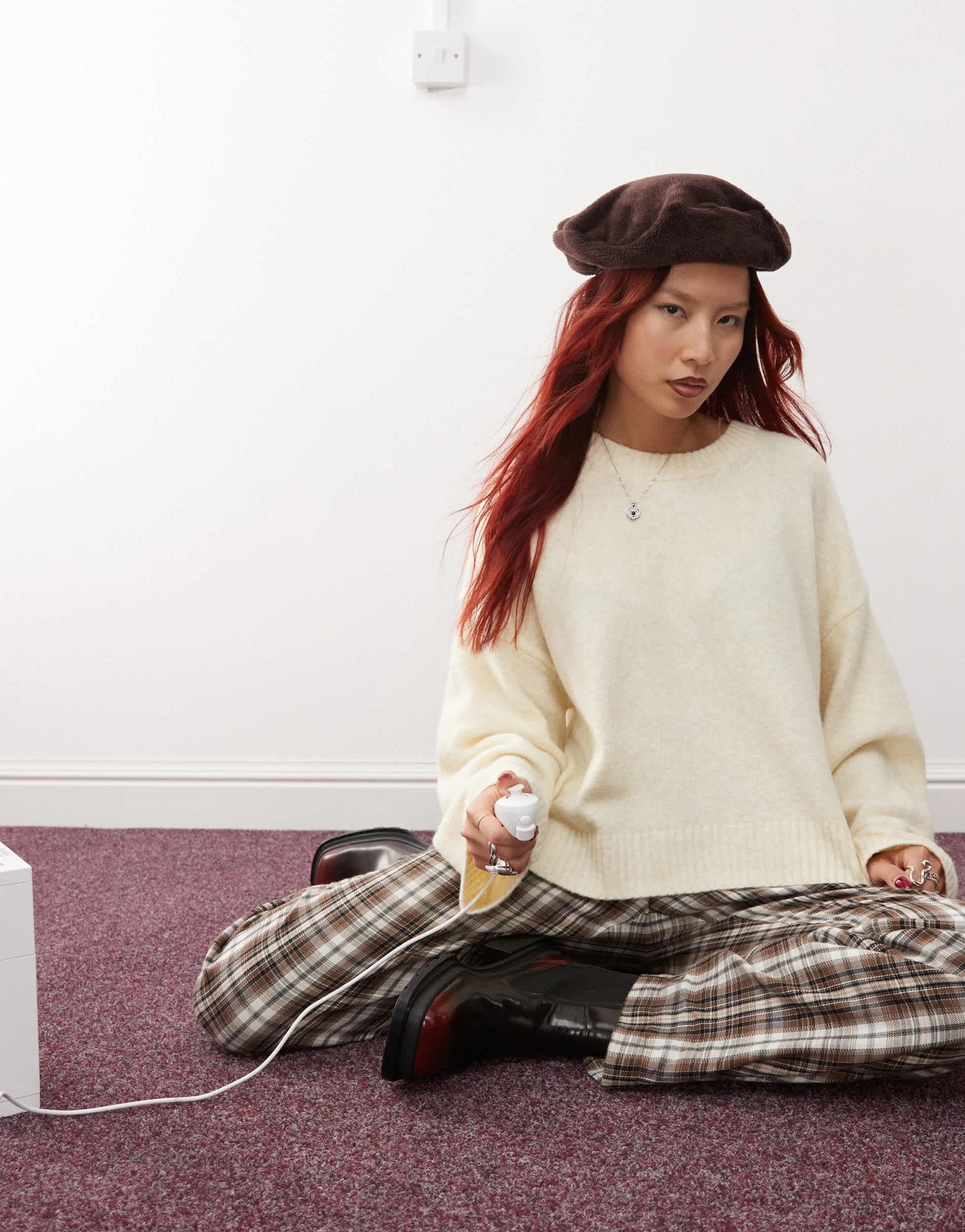 Monki round neck relaxed knitted sweater in cream - ASOS Sample Sale