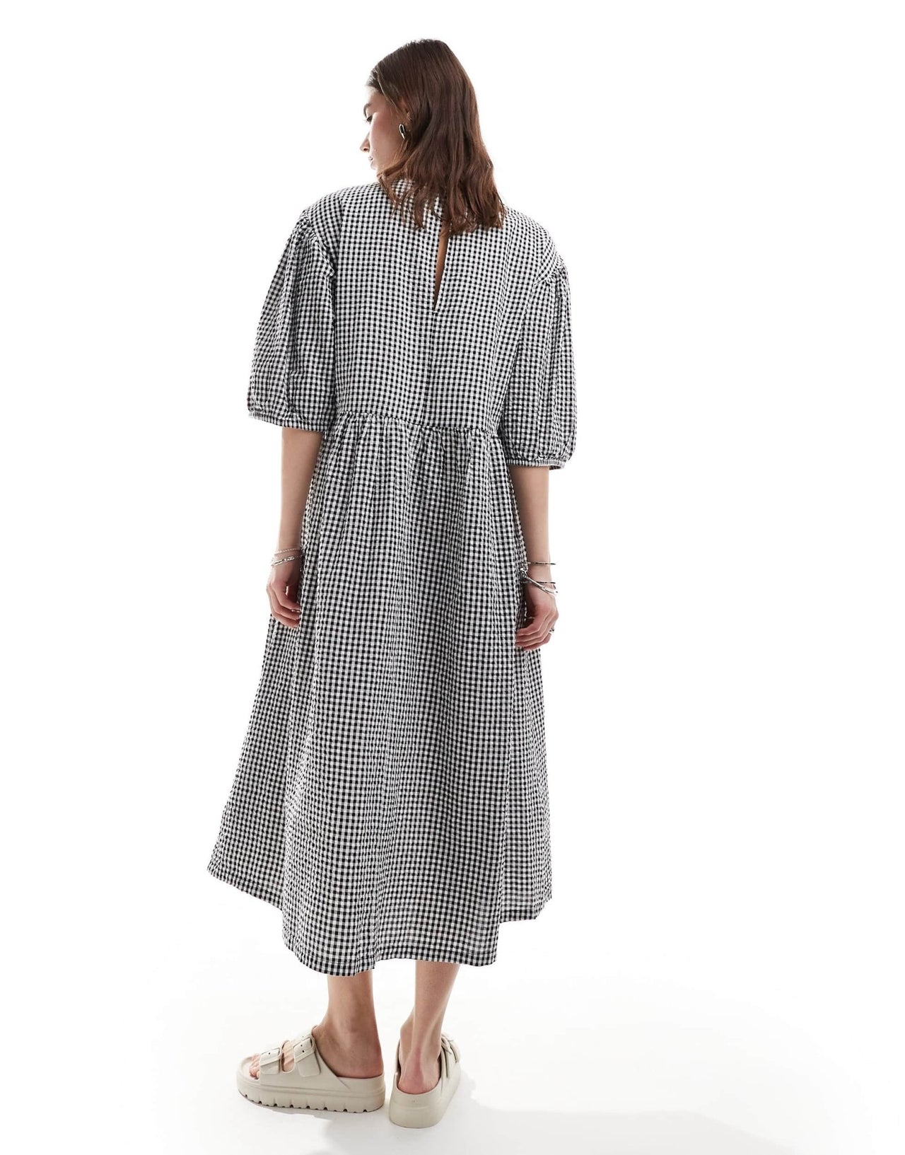 Monki seersucker smock midi dress in black and white gingham - ASOS Sample Sale