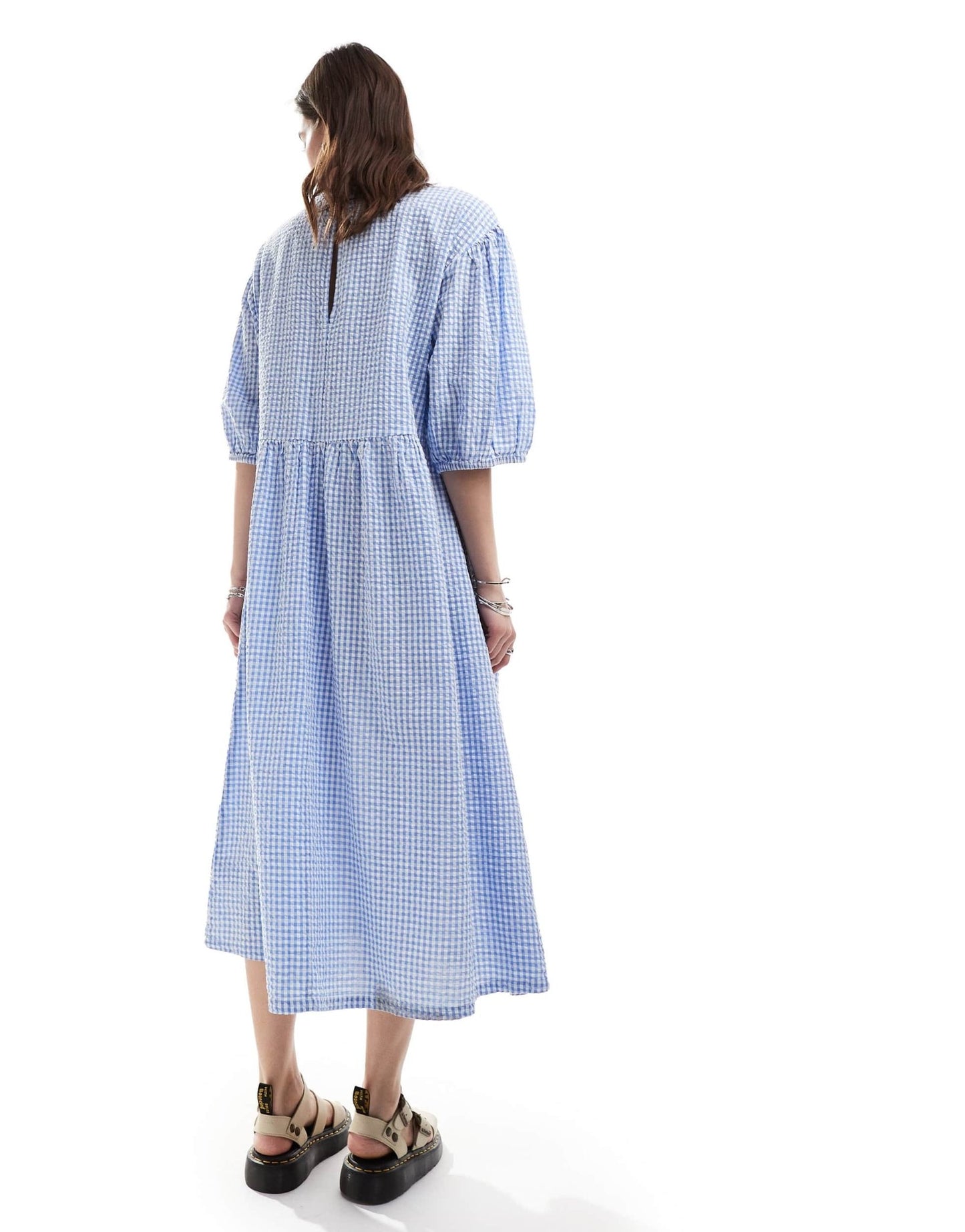 Monki seersucker smock midi dress in blue and white gingham - ASOS Sample Sale