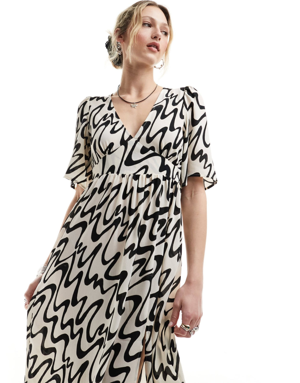 Monki short sleeve midi sun dress with side split in mono abstract print exclusive to ASOS - ASOS Sample Sale