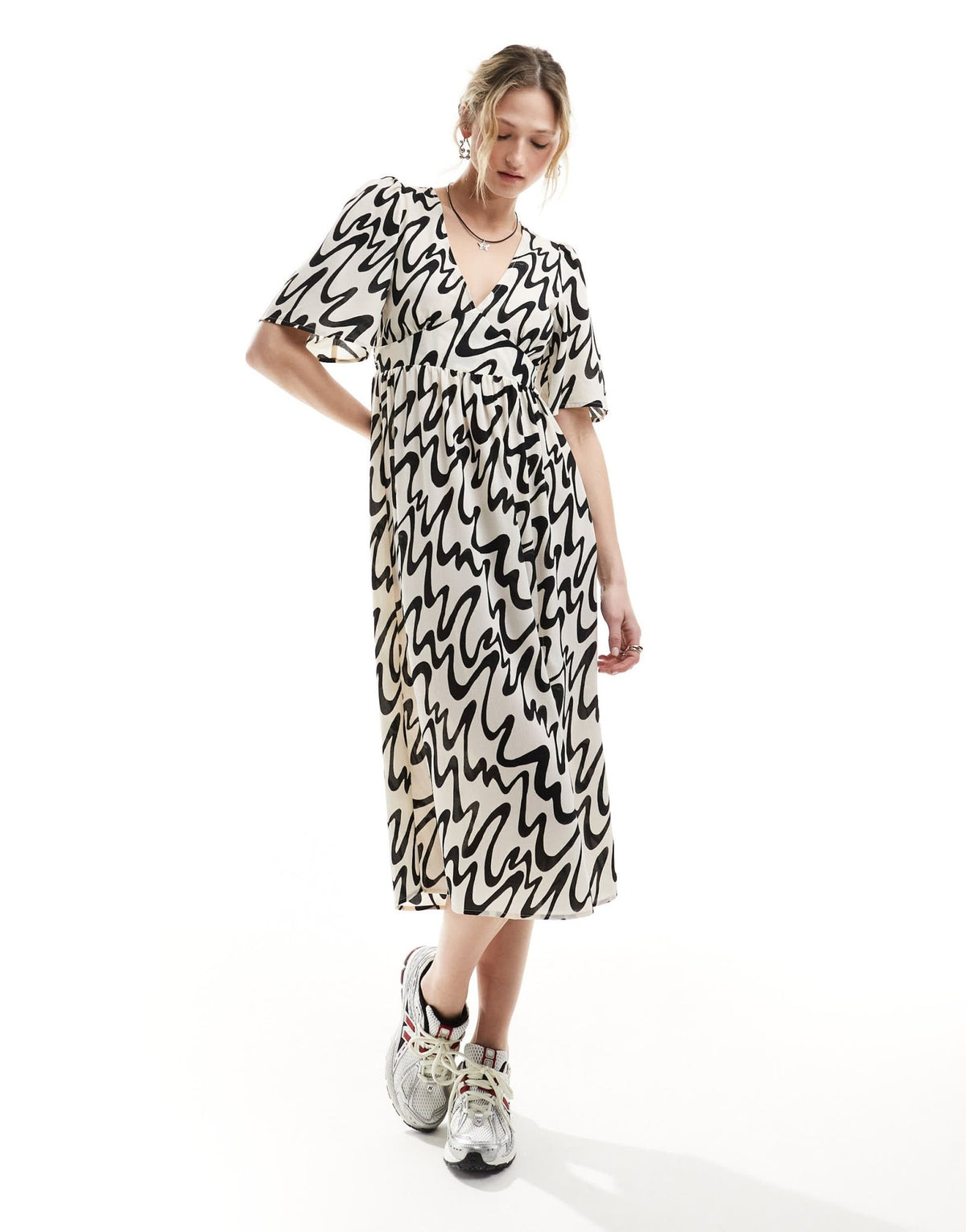 Monki short sleeve midi sun dress with side split in mono abstract print exclusive to ASOS - ASOS Sample Sale