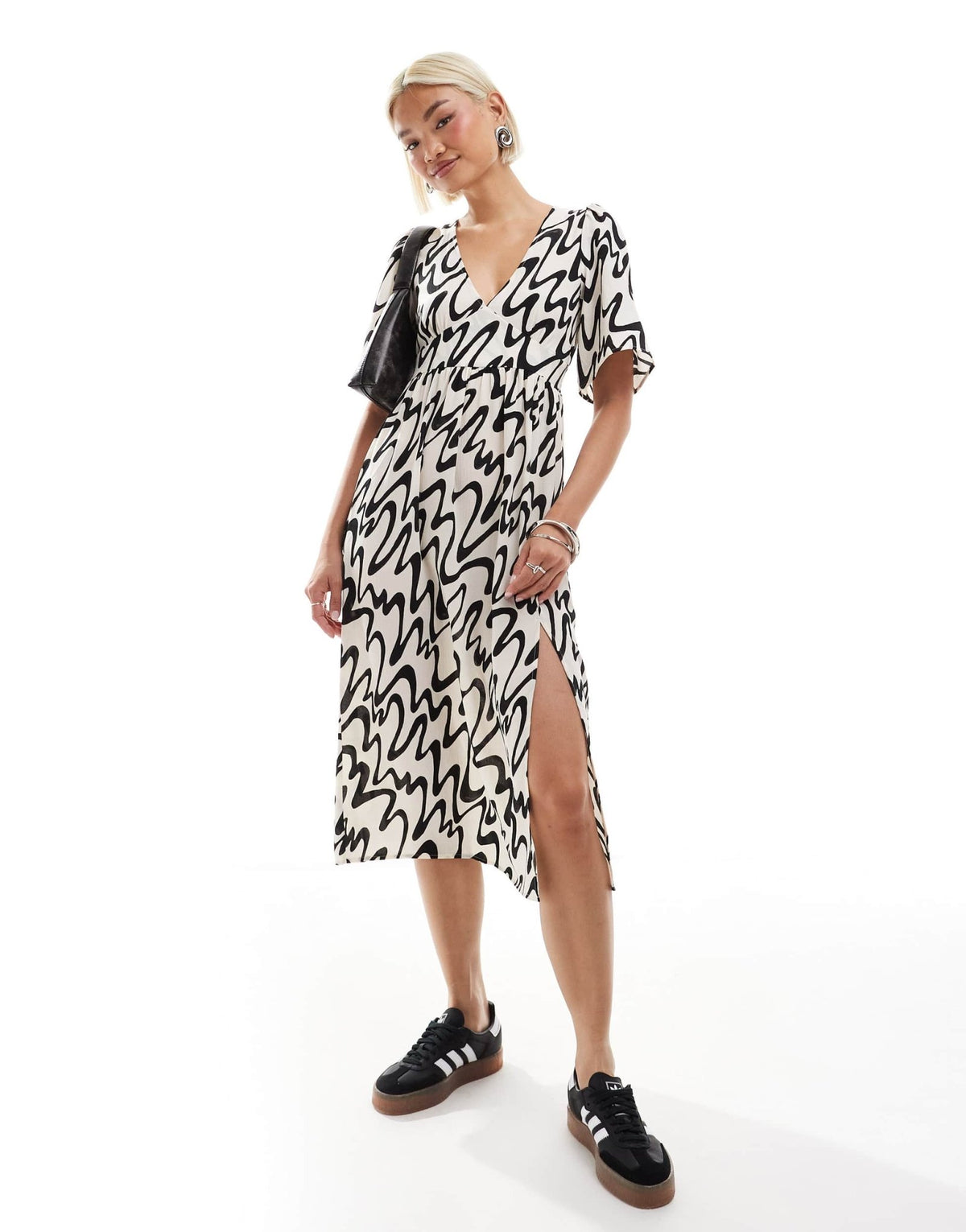Monki short sleeve midi sun dress with side split in mono abstract print exclusive to ASOS - ASOS Sample Sale