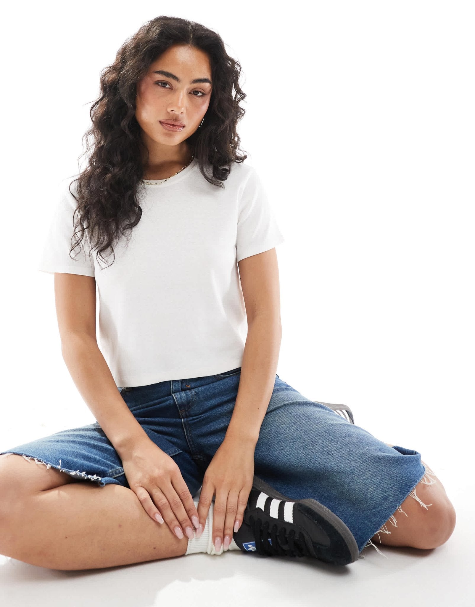 Monki shrunken tee in white - ASOS Sample Sale