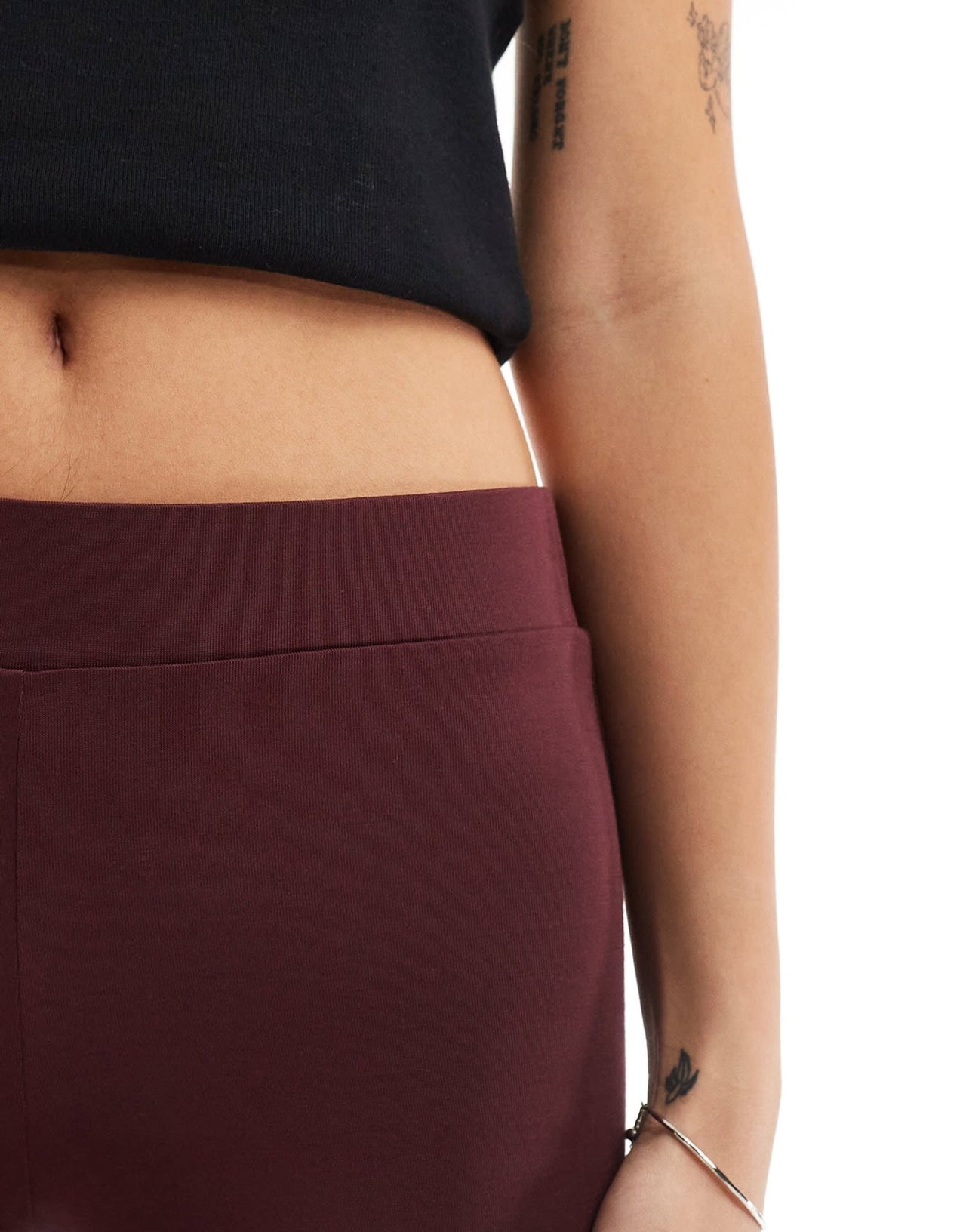Monki super soft low waist straight leg baggy jersey trousers in burgundy - ASOS Sample Sale