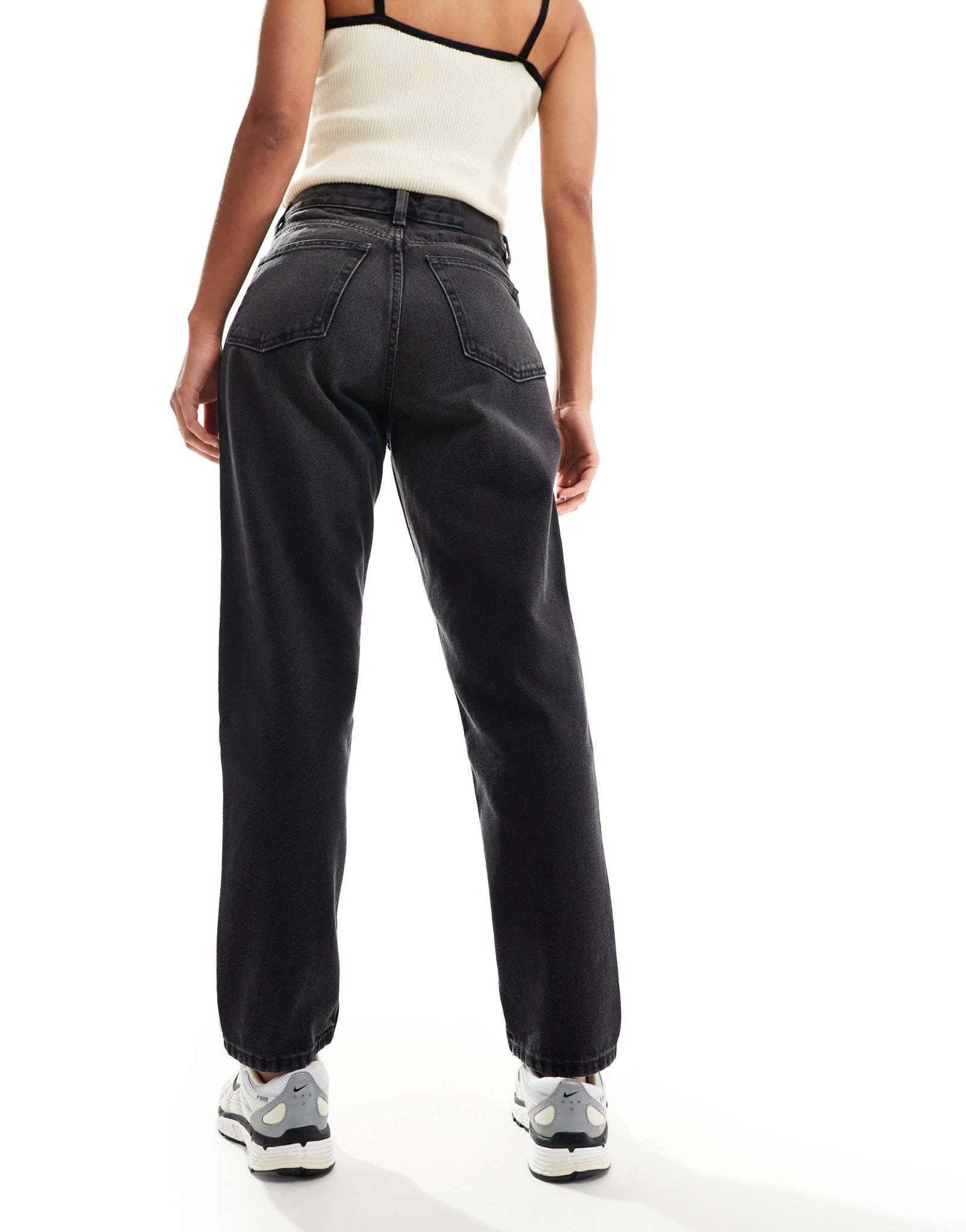 Monki Taiki high waist balloon leg jeans in washed black - ASOS Sample Sale
