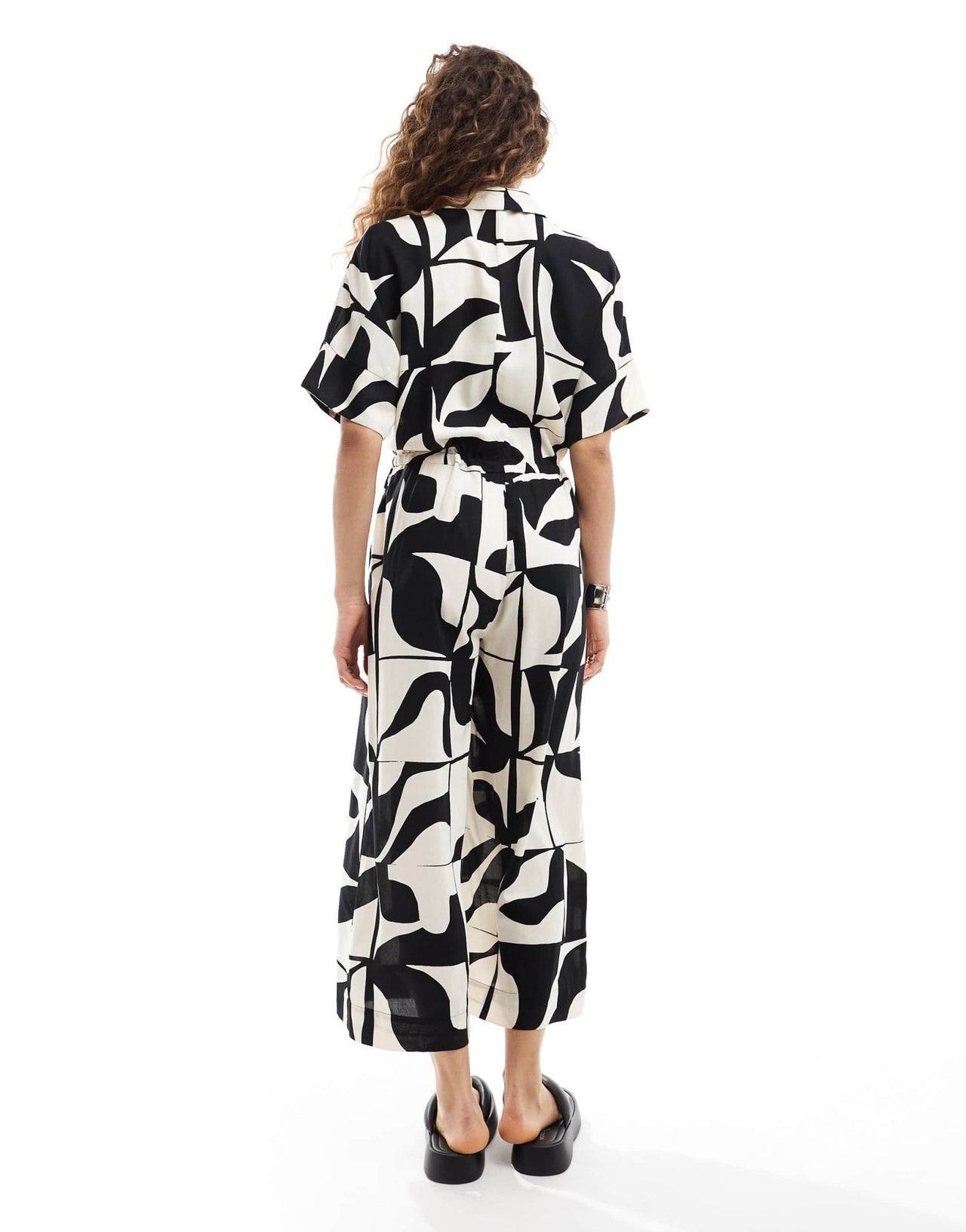 Monki tie waist jumpsuit in black and white puzzle print - ASOS Sample Sale