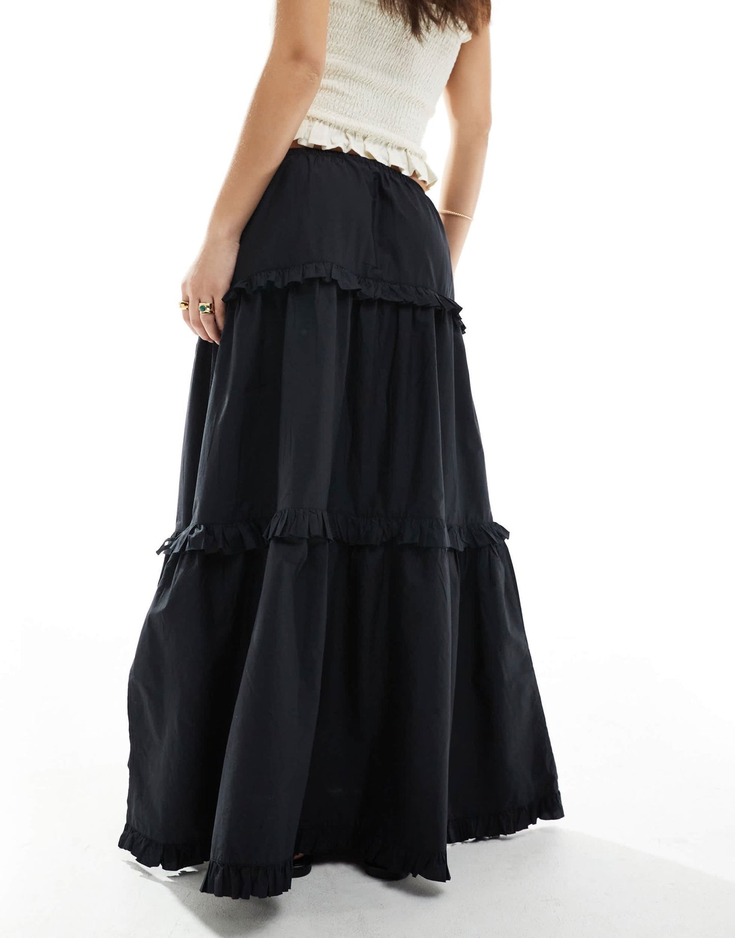 Monki tiered maxi skirt with ruffle detail in black - ASOS Sample Sale