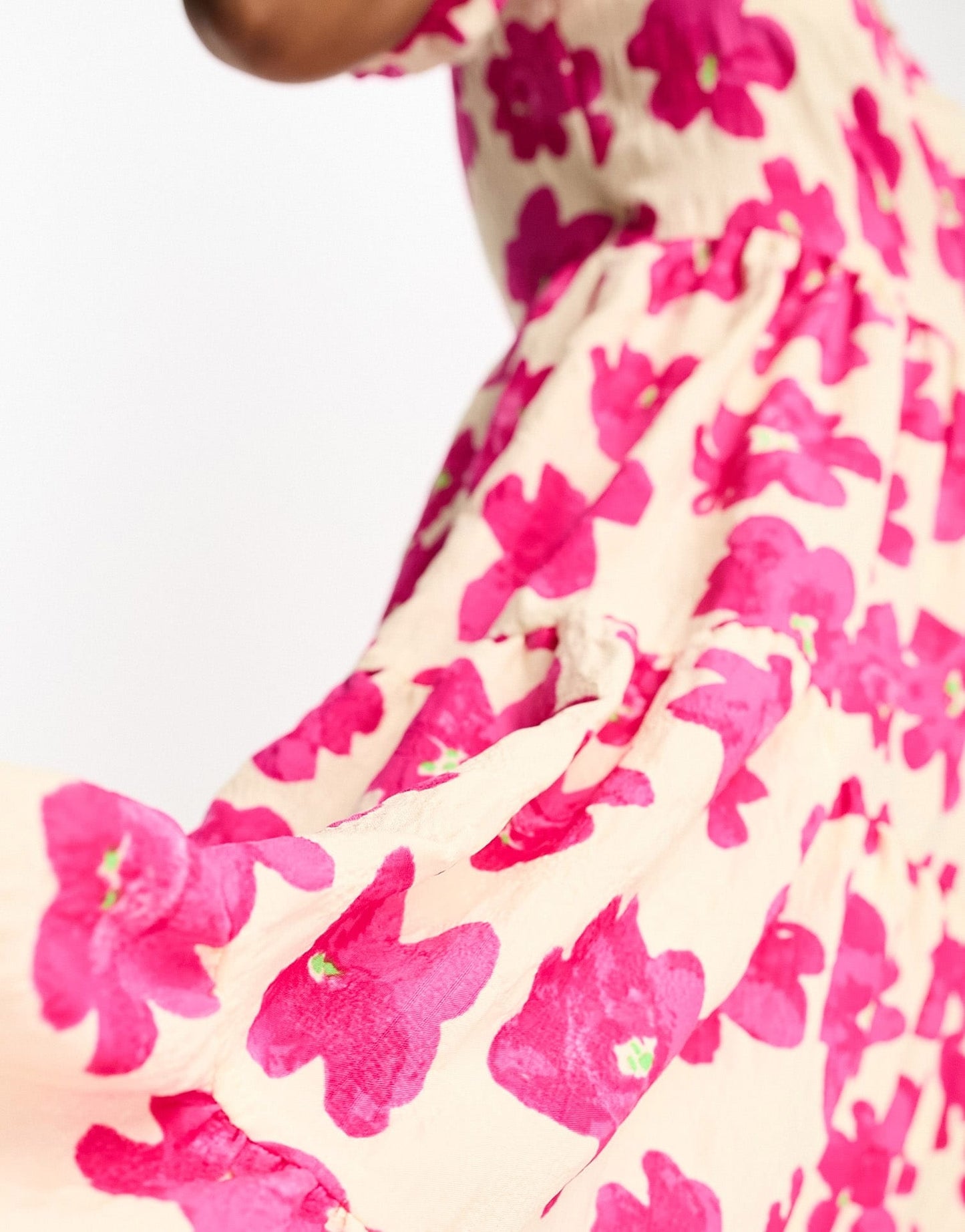 Monki tiered wrap midi dress in pink floral print - ASOS Sample Sale