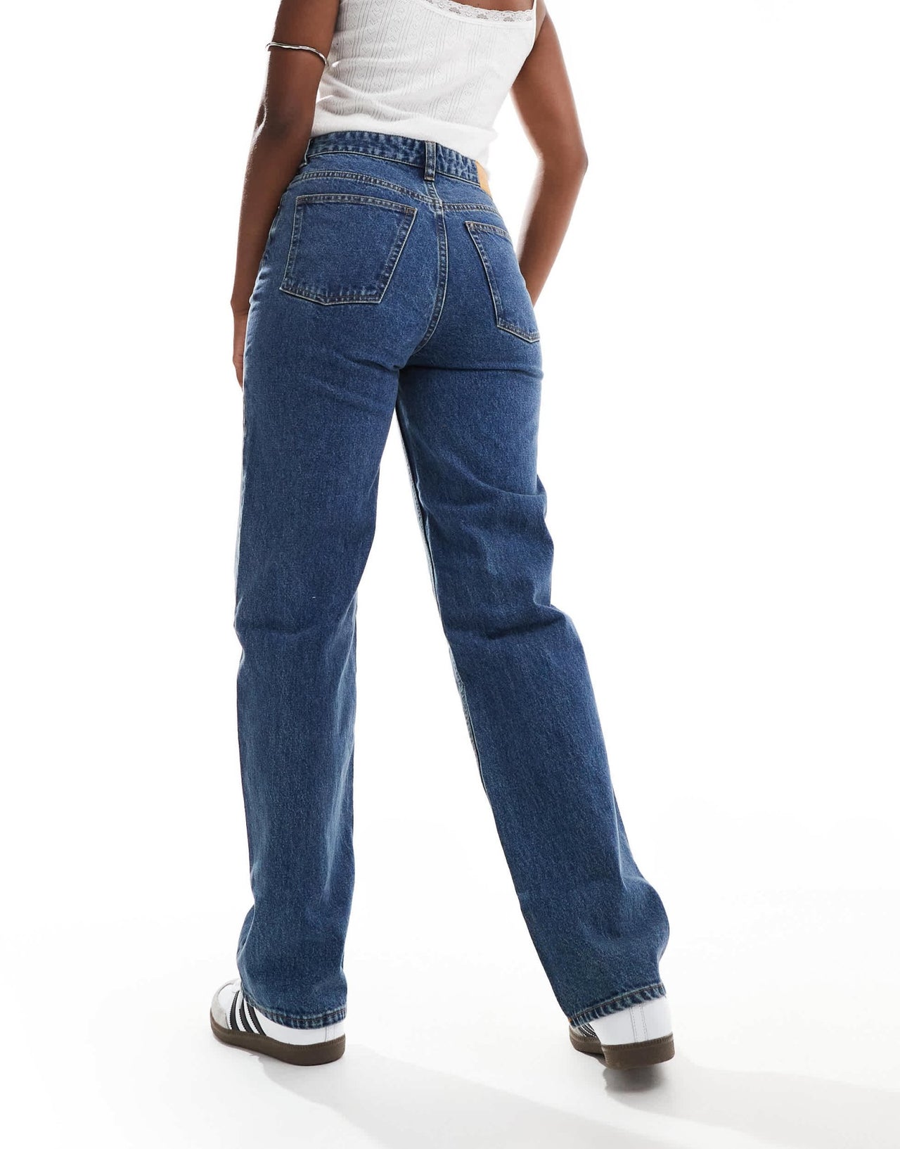 Monki Zami high waist straight leg jeans in mid blue - ASOS Sample Sale