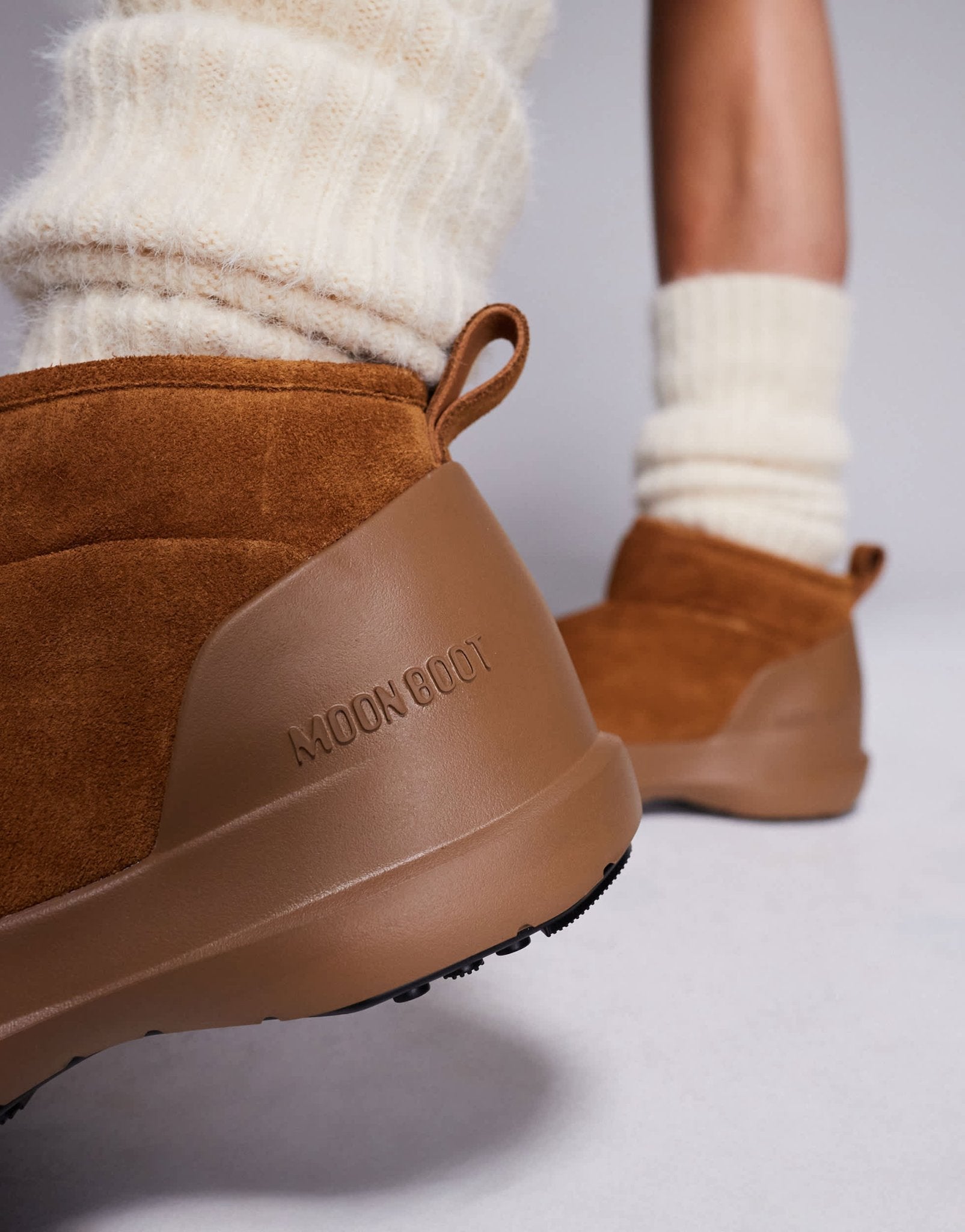 Moonboot unisex Luna Low boots in tan - ASOS Sample Sale