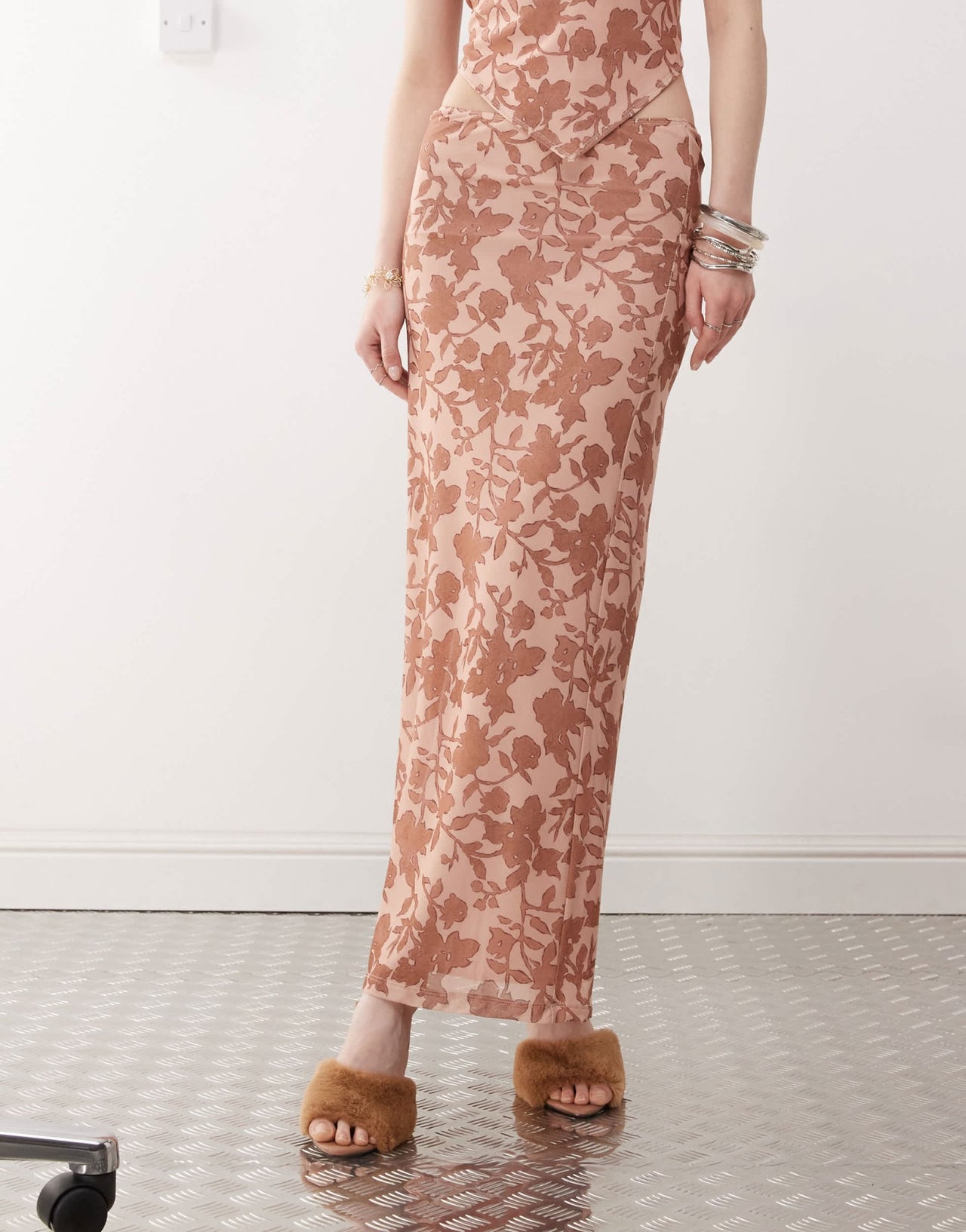Motel alfreda floral print maxi skirt in pink - ASOS Sample Sale
