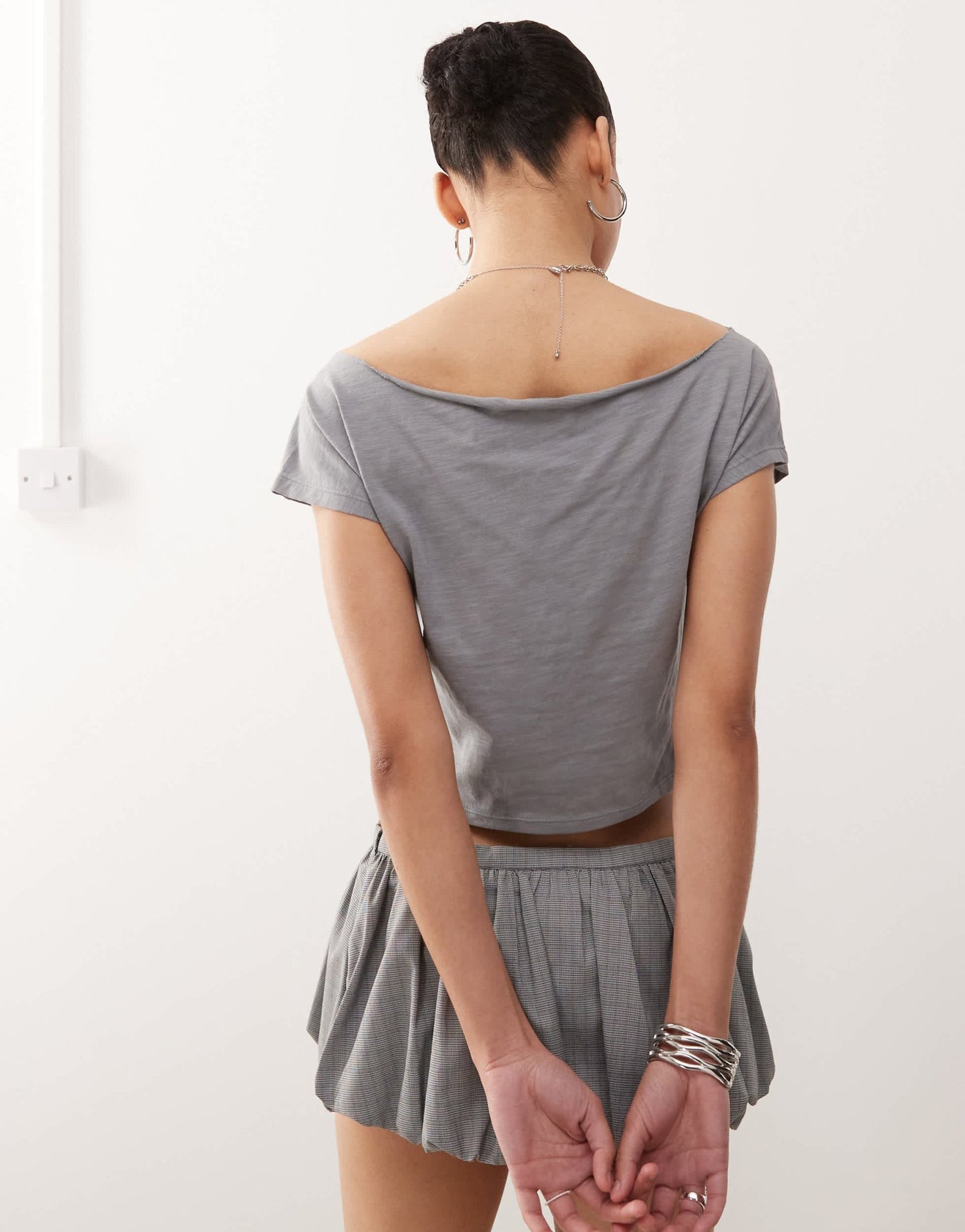 Motel balia asymmetric t-shirt in grey - ASOS Sample Sale