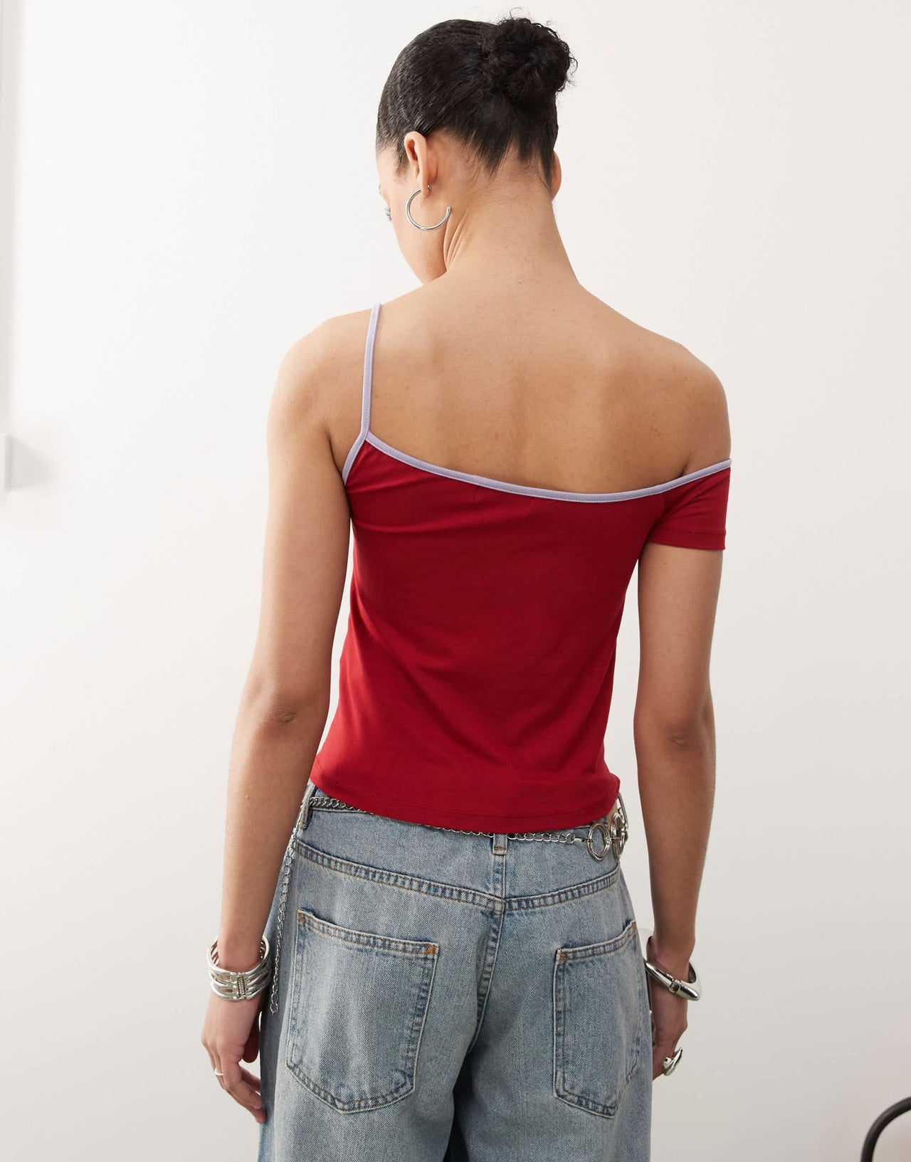 Motel jala one shoulder vest in red and violet - ASOS Sample Sale