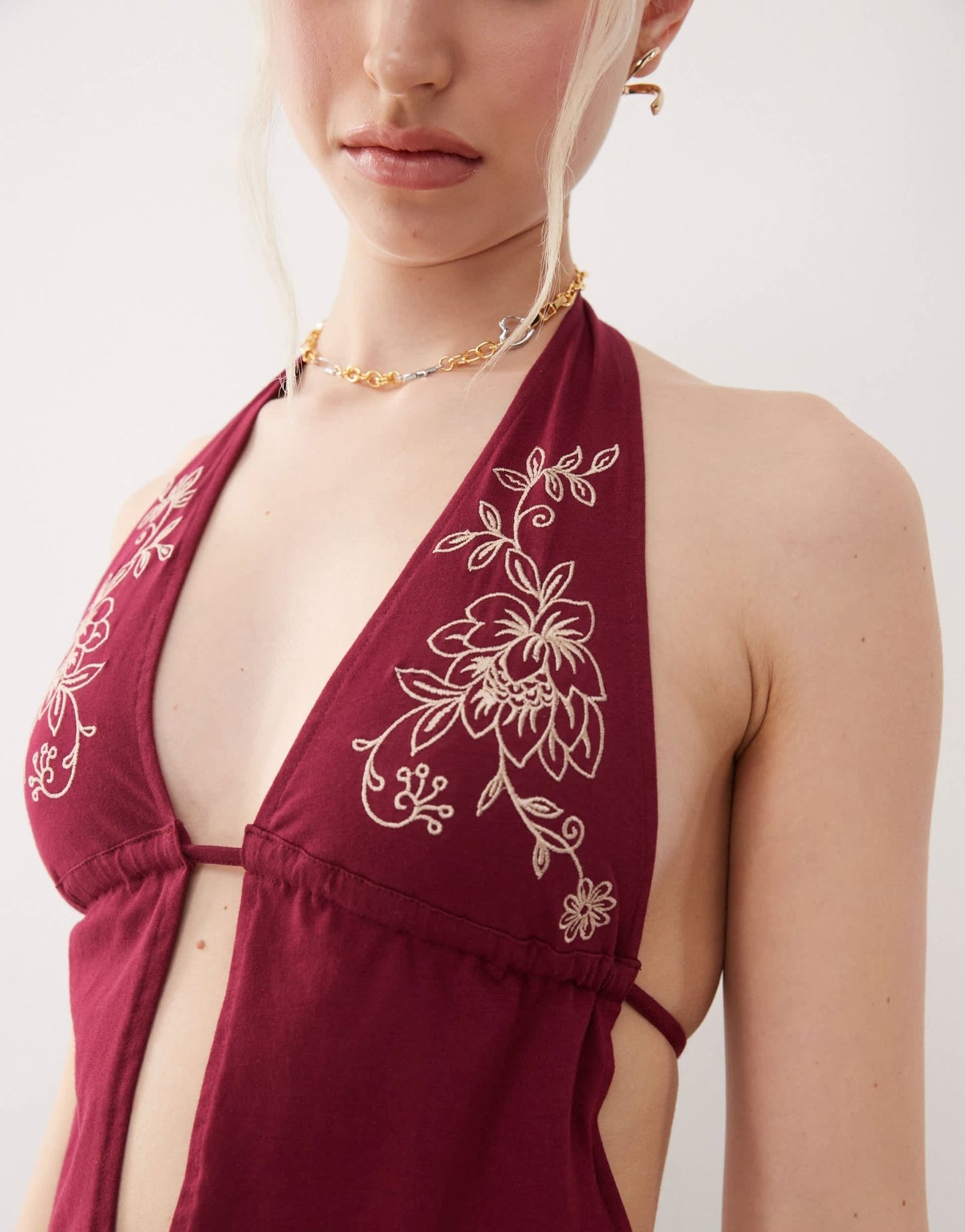 Motel kayria embroidery detail tie halter top in burgundy - ASOS Sample Sale