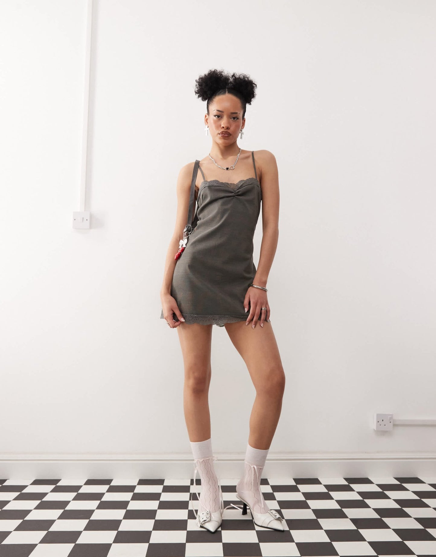 Motel larna check lace edge check mini dress in grey - ASOS Sample Sale