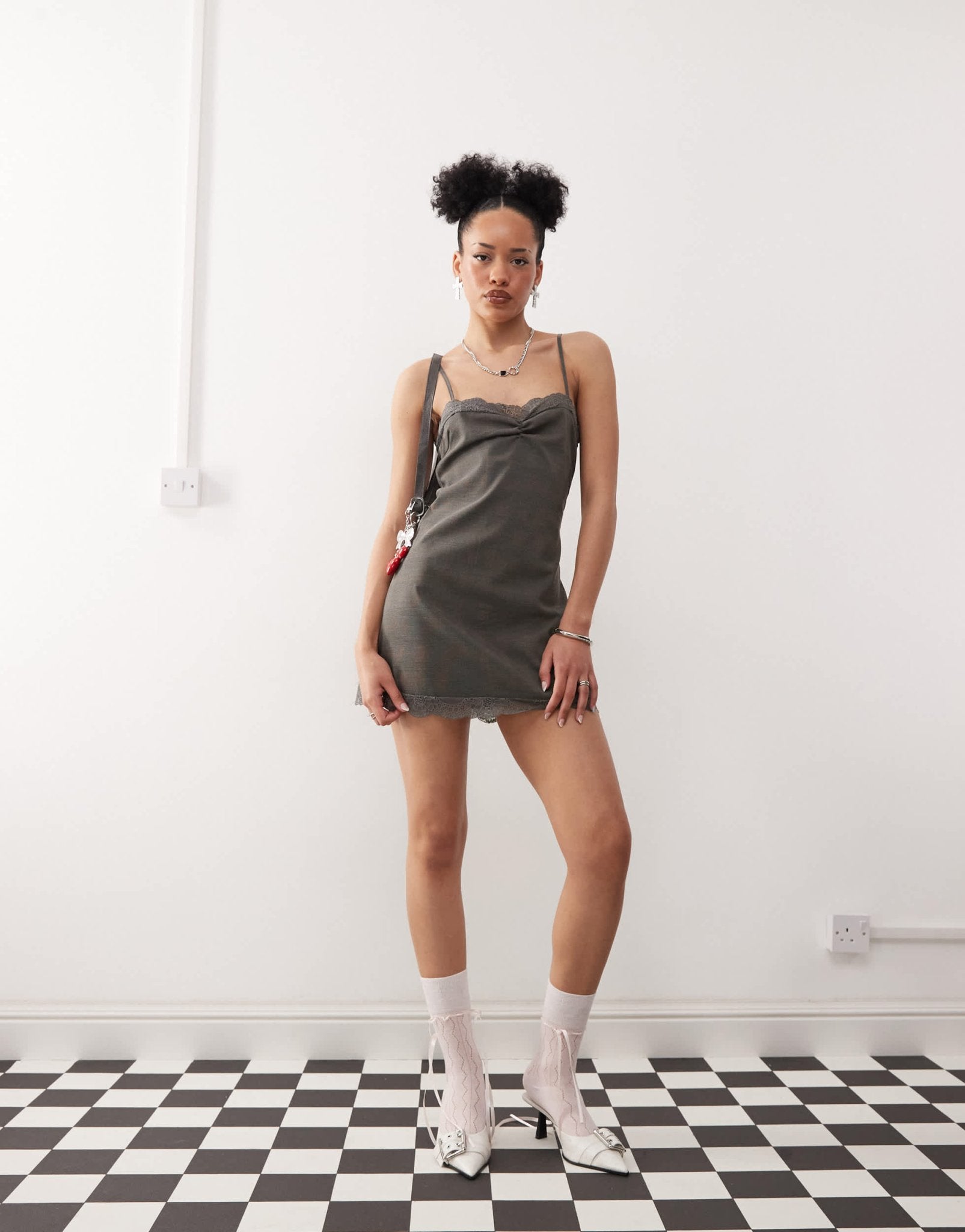 Motel larna check lace edge check mini dress in grey - ASOS Sample Sale