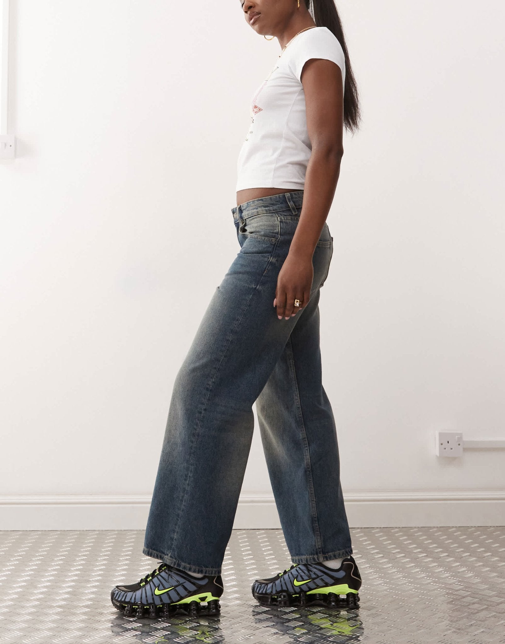 Motel low rise parallel jeans in steel blue - ASOS Sample Sale