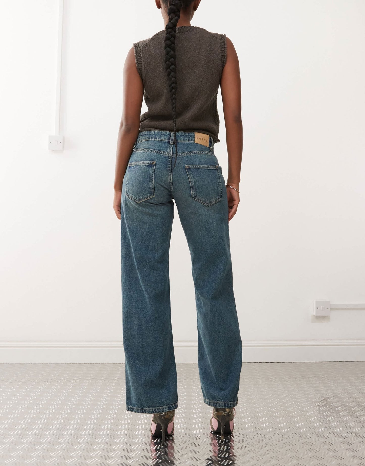 Motel parallel leg low rise jeans in bright blue - ASOS Sample Sale