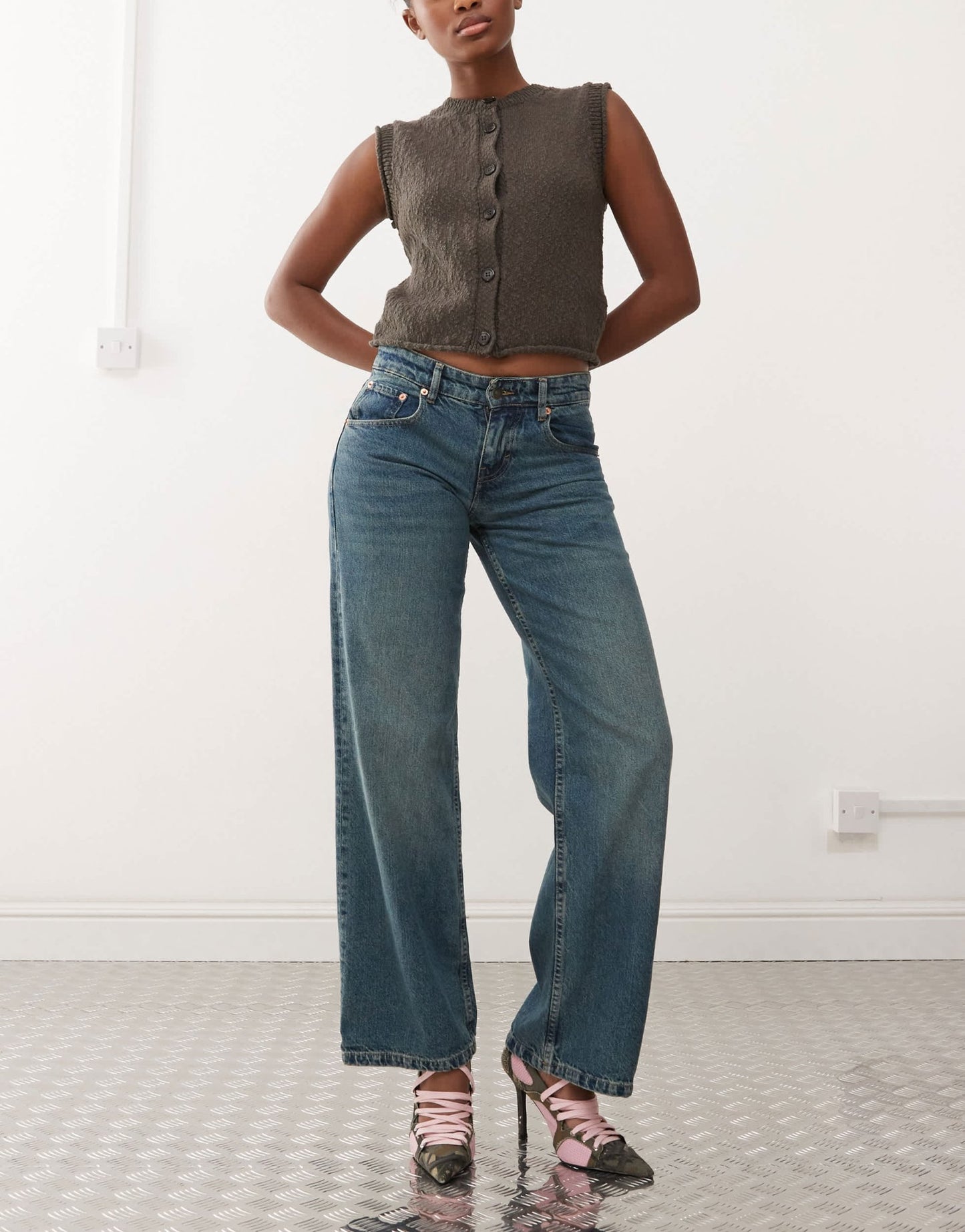 Motel parallel leg low rise jeans in bright blue - ASOS Sample Sale
