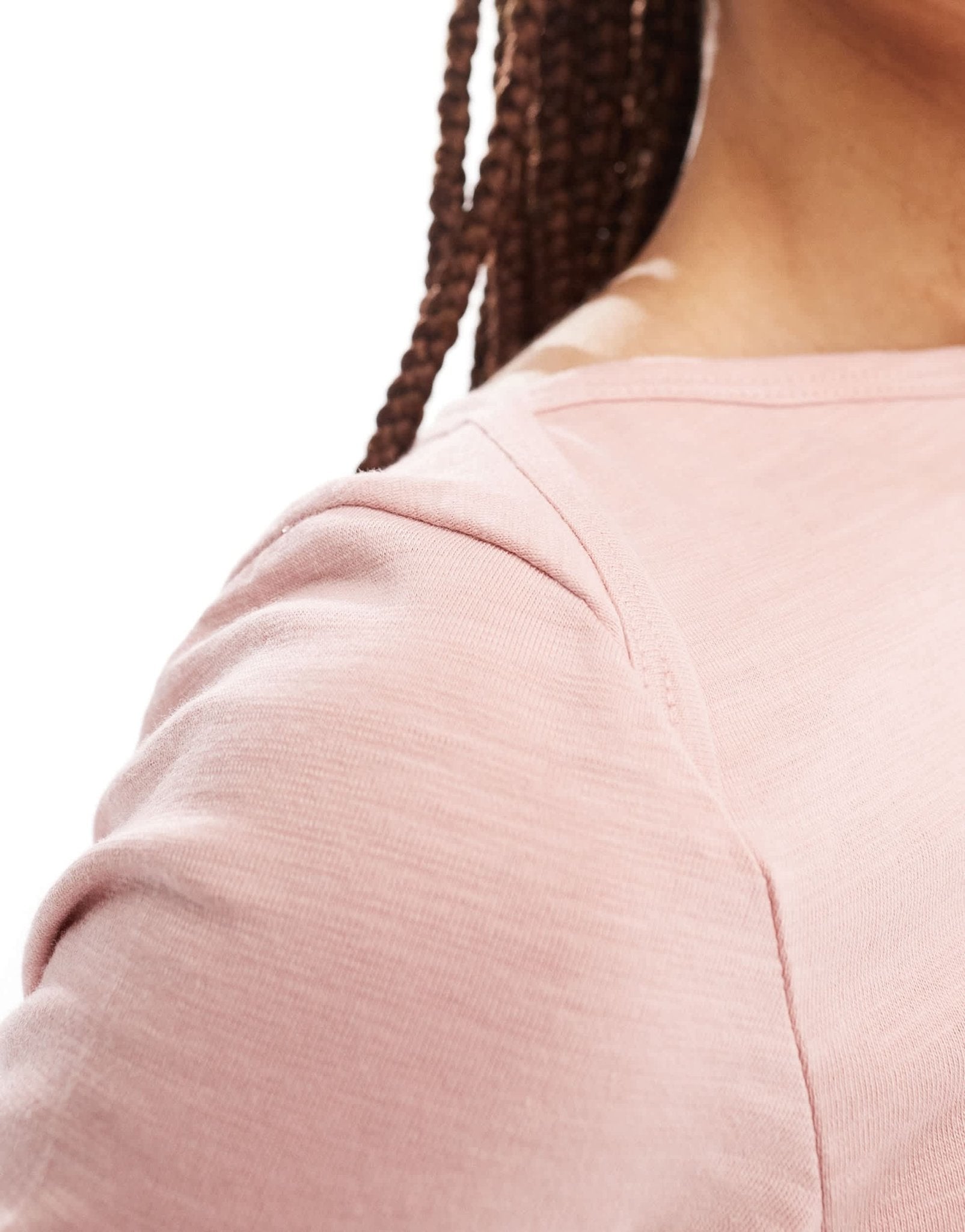 Motel ralda curved hem t-shirt in pink - ASOS Sample Sale
