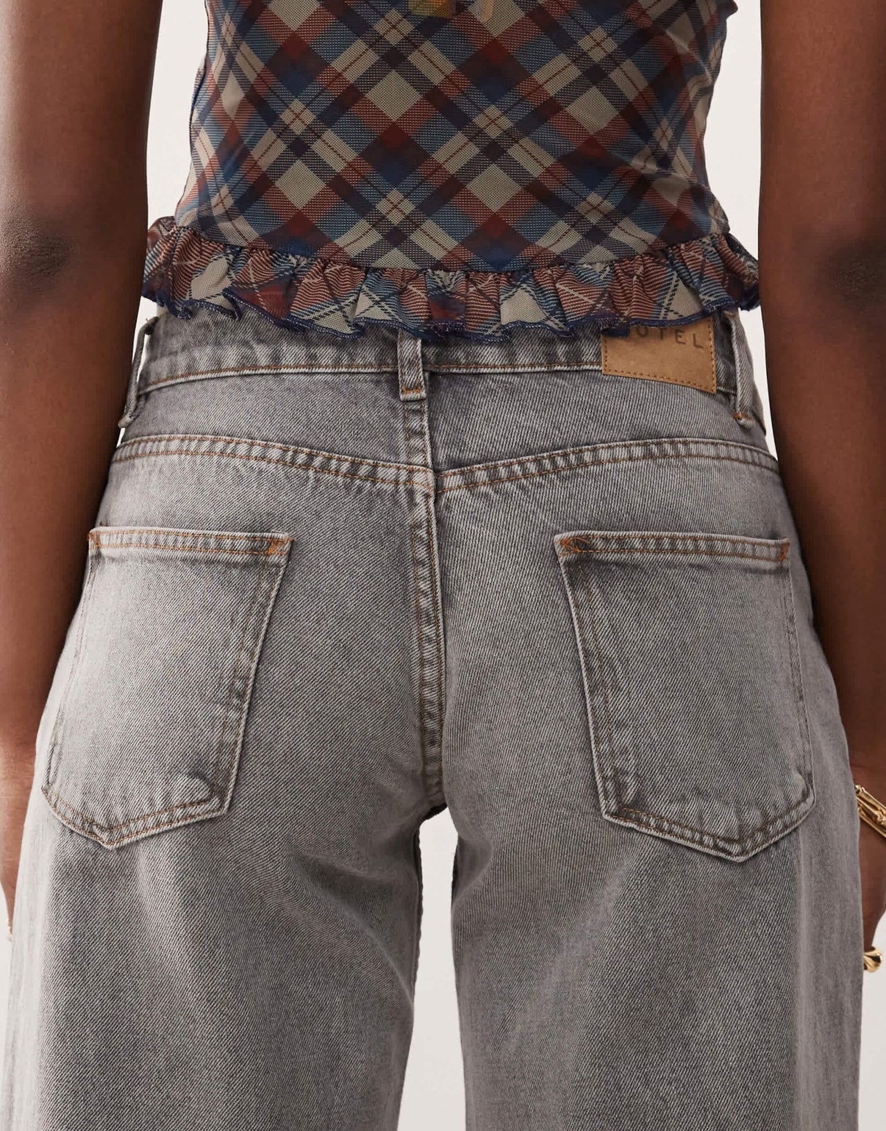 Motel roomy wide leg low rise jeans in grey wash - ASOS Sample Sale