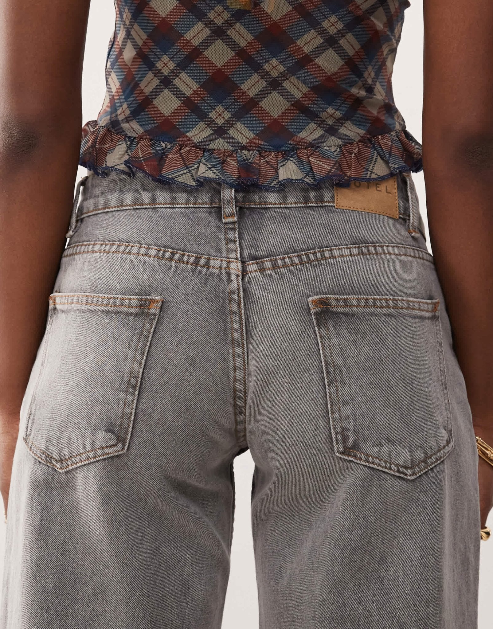 Motel roomy wide leg low rise jeans in grey wash - ASOS Sample Sale