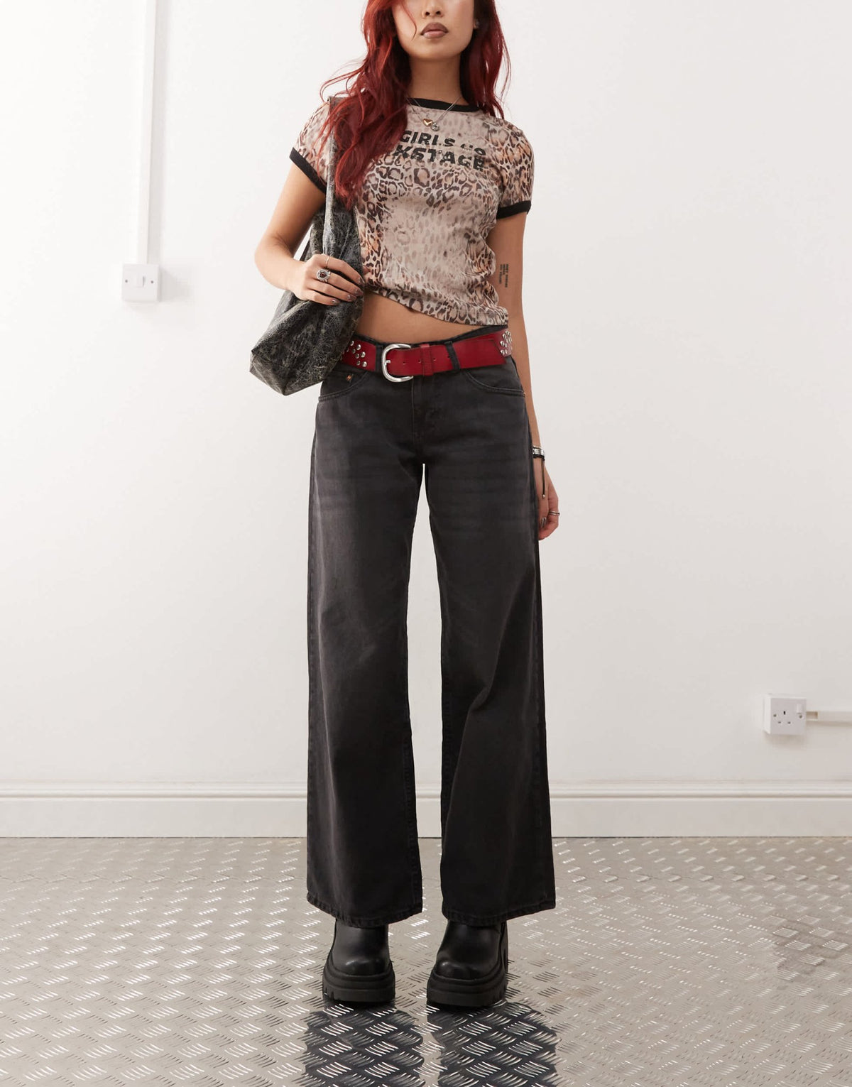 Motel roomy wide leg low rise jeans in washed black - ASOS Sample Sale