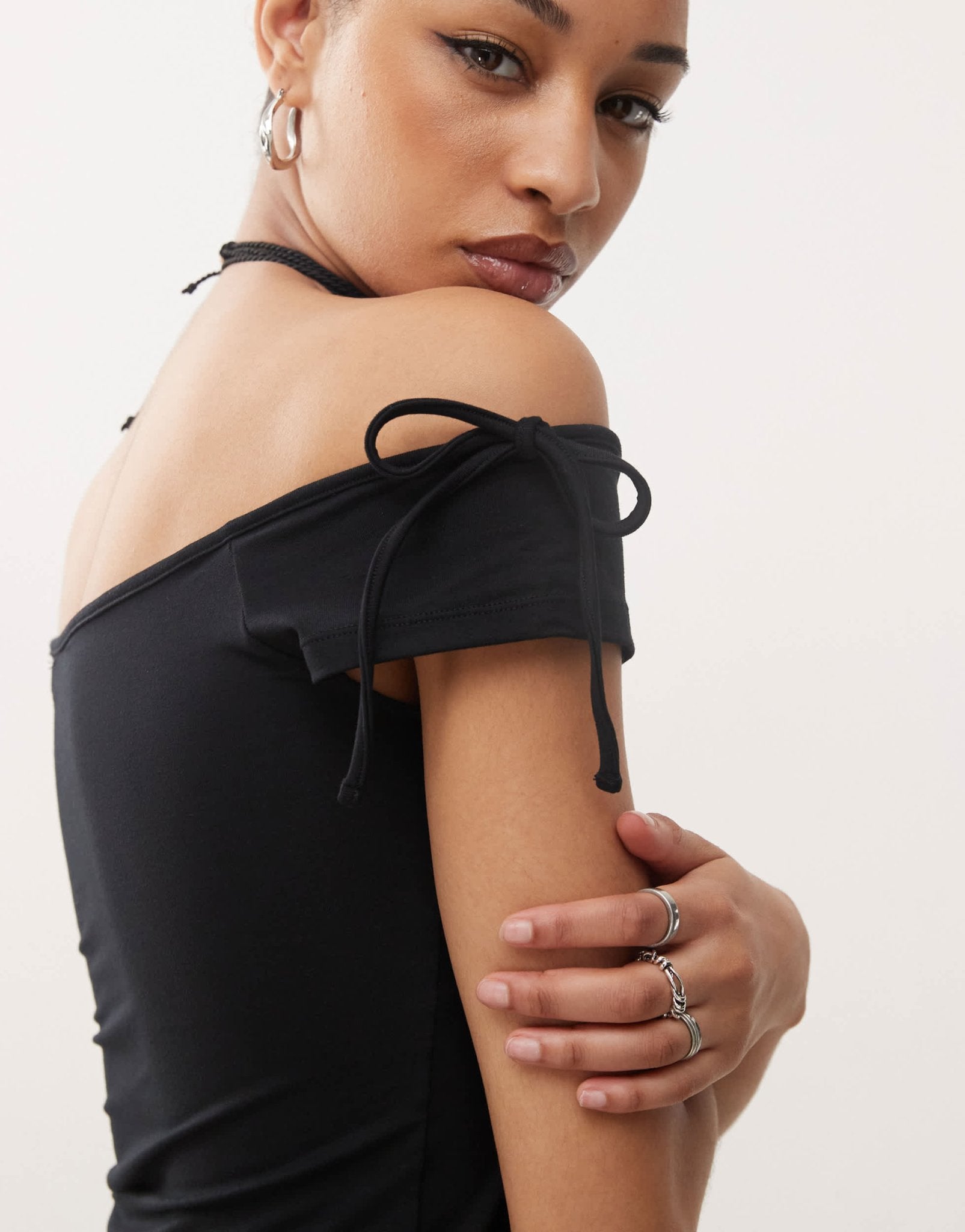 Motel thora tie side off - shoulder top in black - ASOS Sample Sale