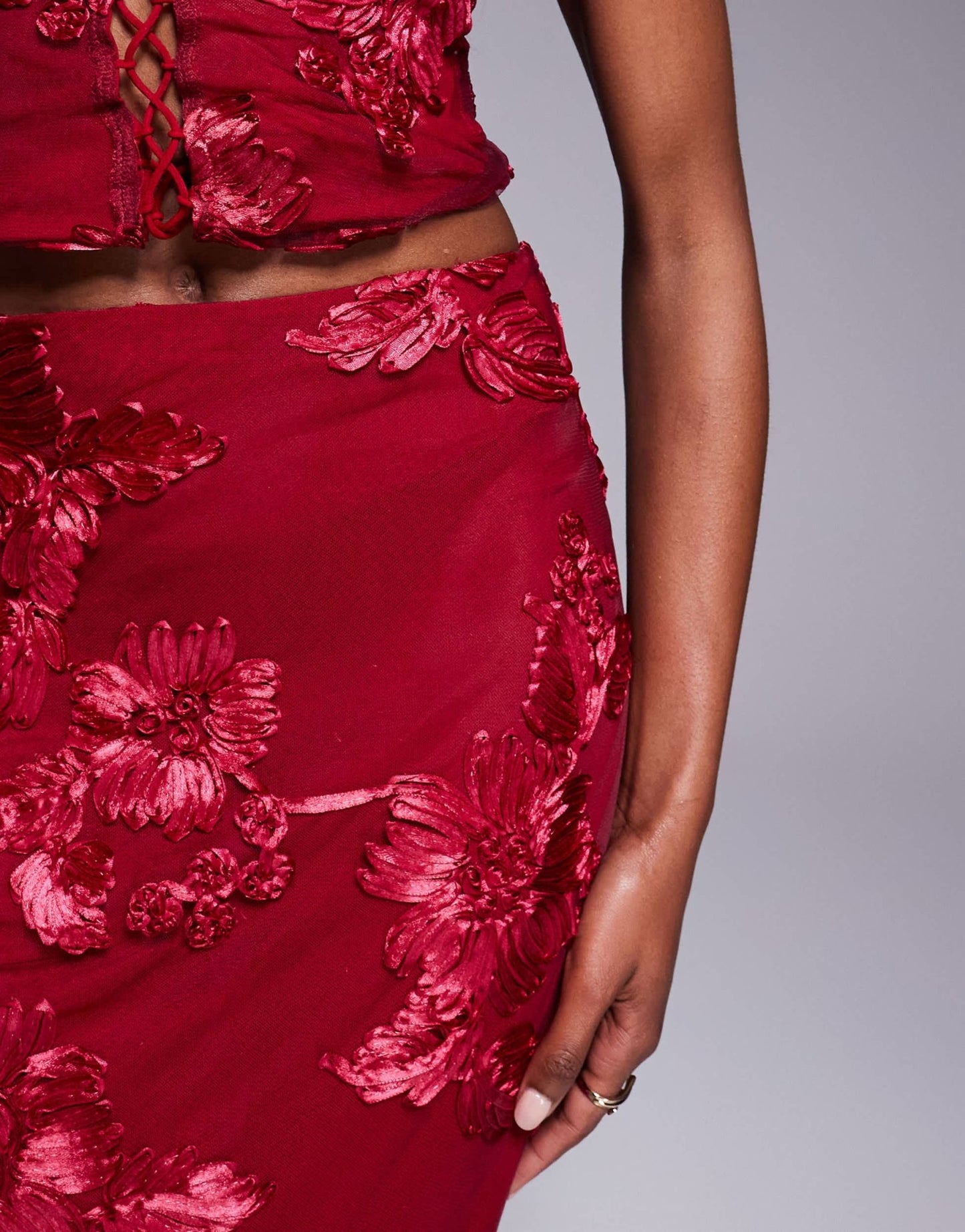 Murci exclusive mesh column maxi skirt co - ord in textured red floral applique - ASOS Sample Sale