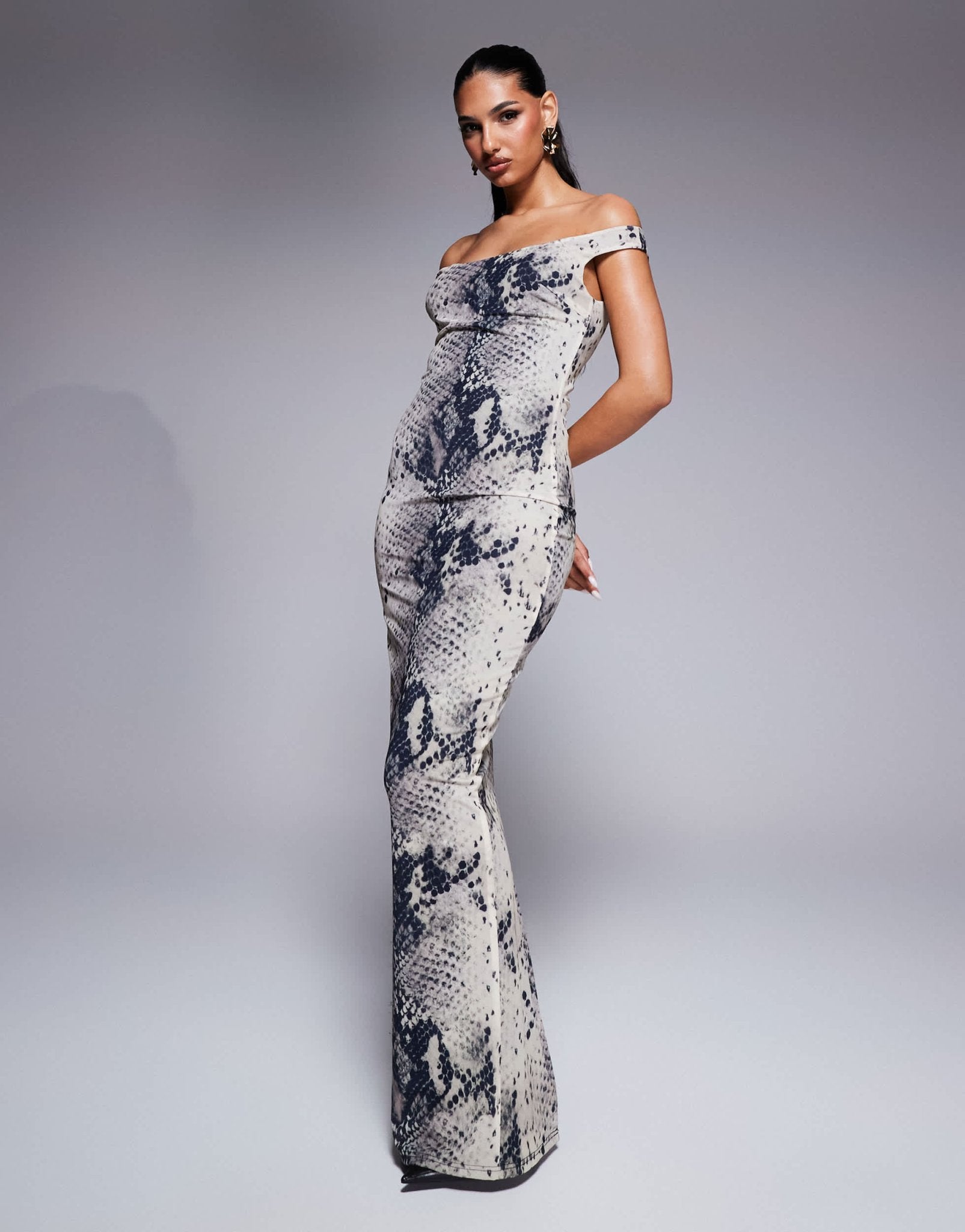 Murci off shoulder bodycon maxi dress in grey snake print - ASOS Sample Sale