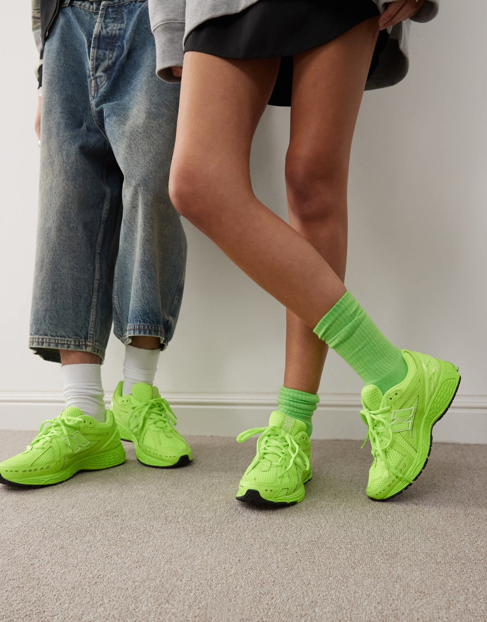 New Balance 1906 trainers in neon green - exclusive to ASOS - ASOS Sample Sale