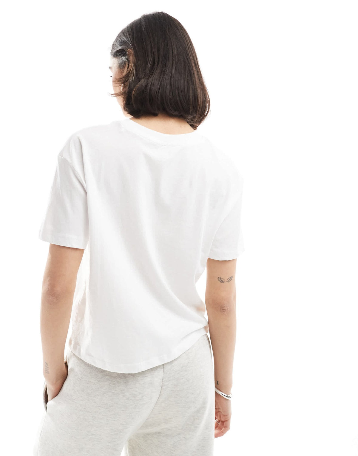 New Look boxy t-shirt in white - ASOS Sample Sale