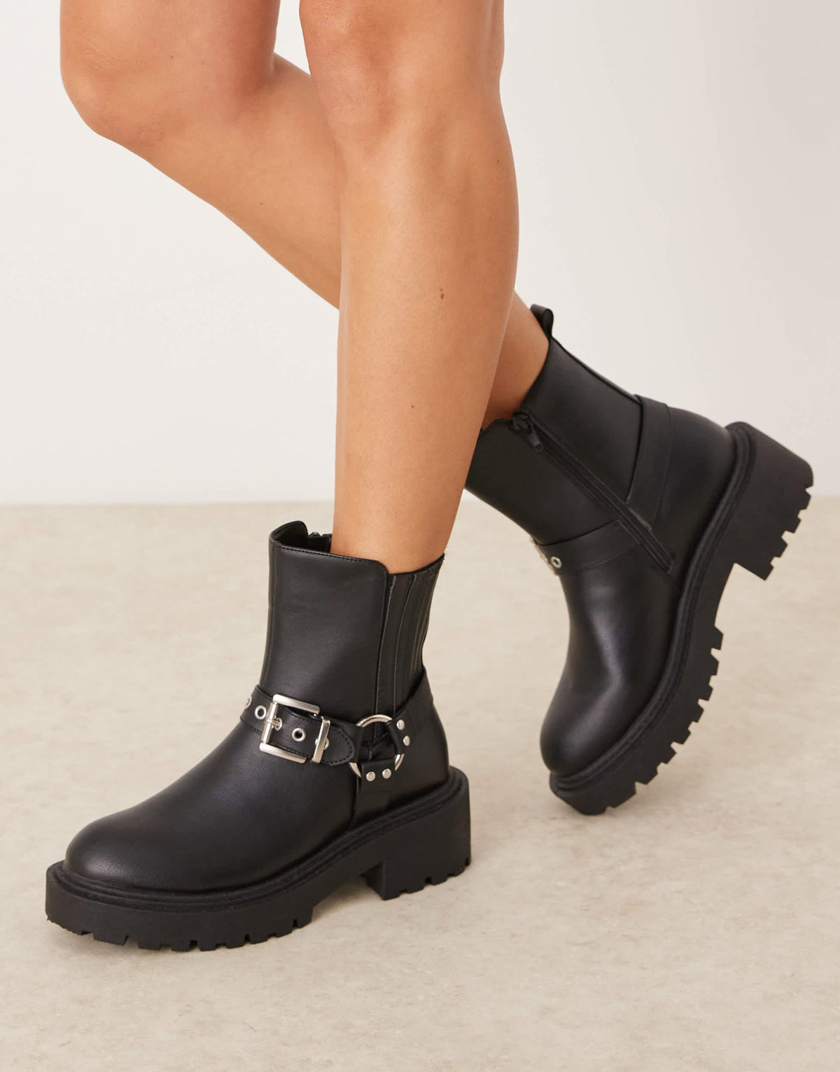 New Look buckle biker chelsea boot in black - ASOS Sample Sale