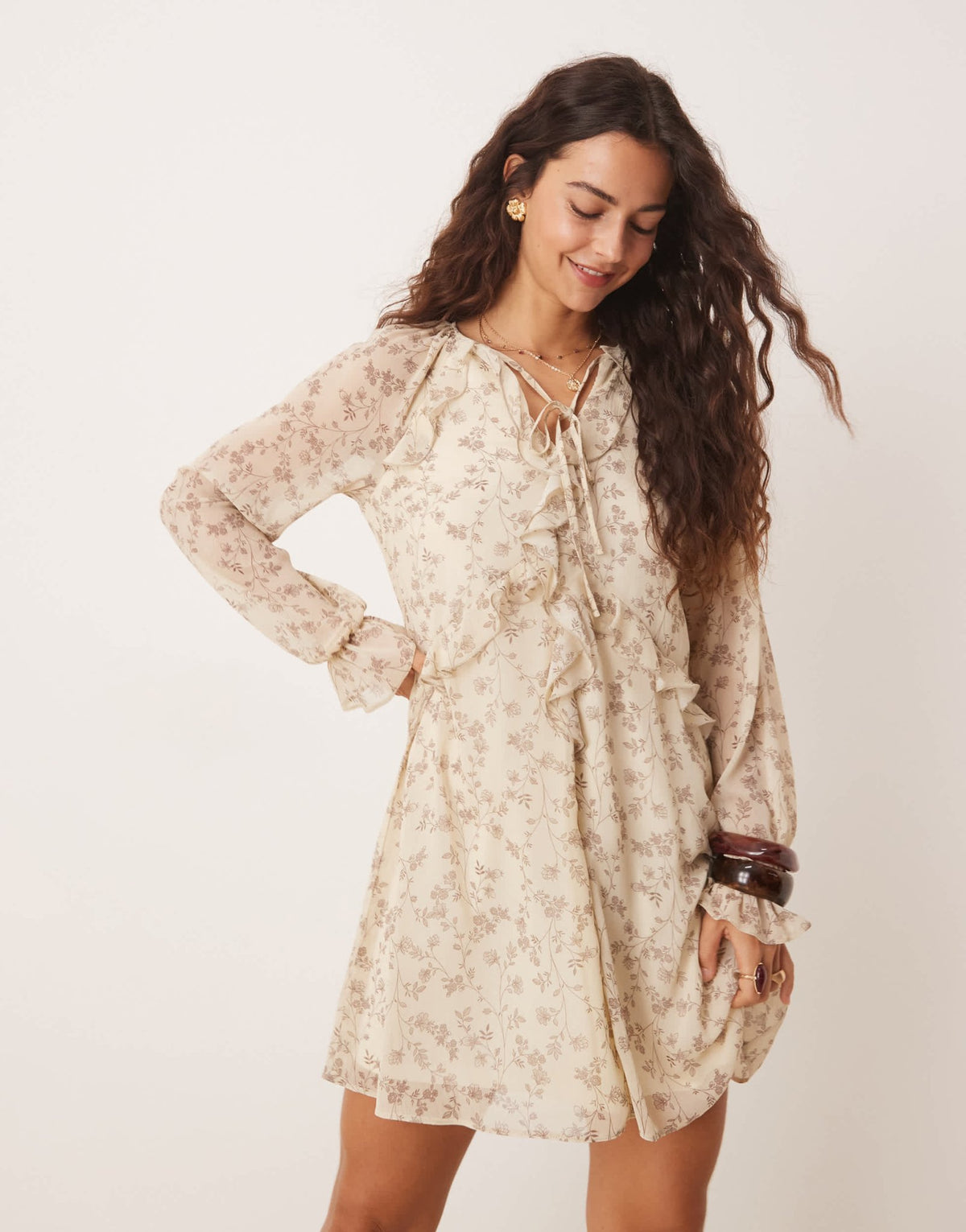 New Look chiffon mini dress in white floral - ASOS Sample Sale
