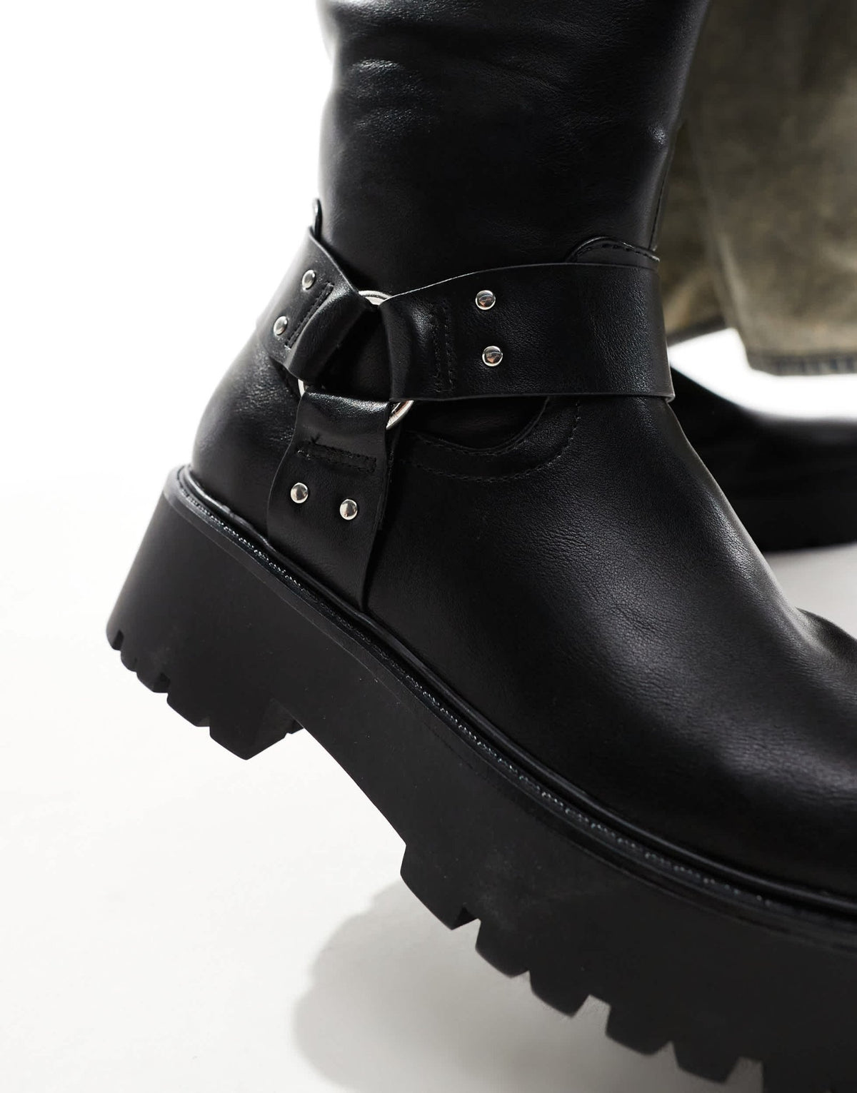 New Look chunky biker boot in black - ASOS Sample Sale