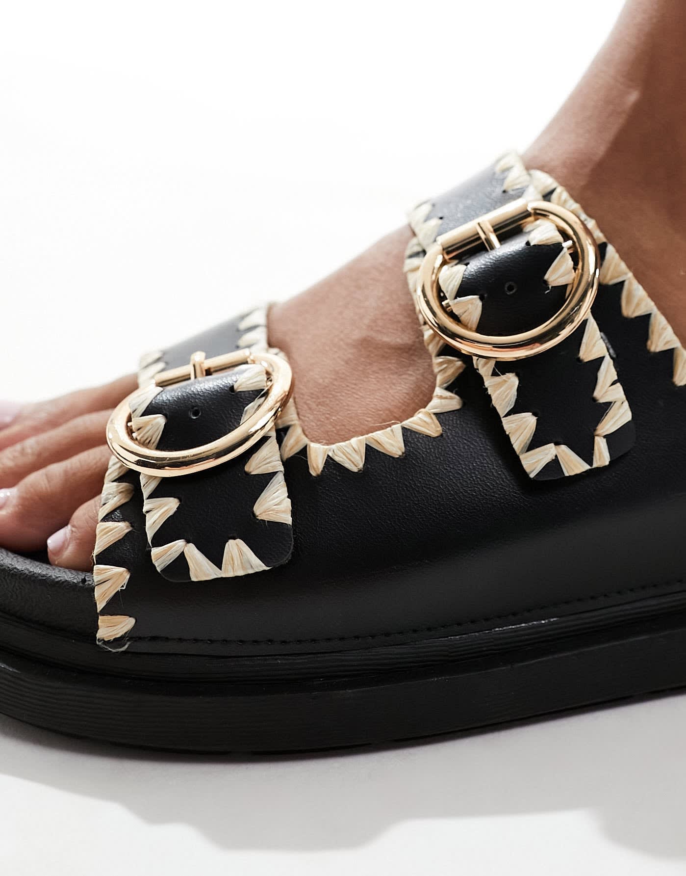 New Look chunky double strap buckle sandals in black - ASOS Sample Sale